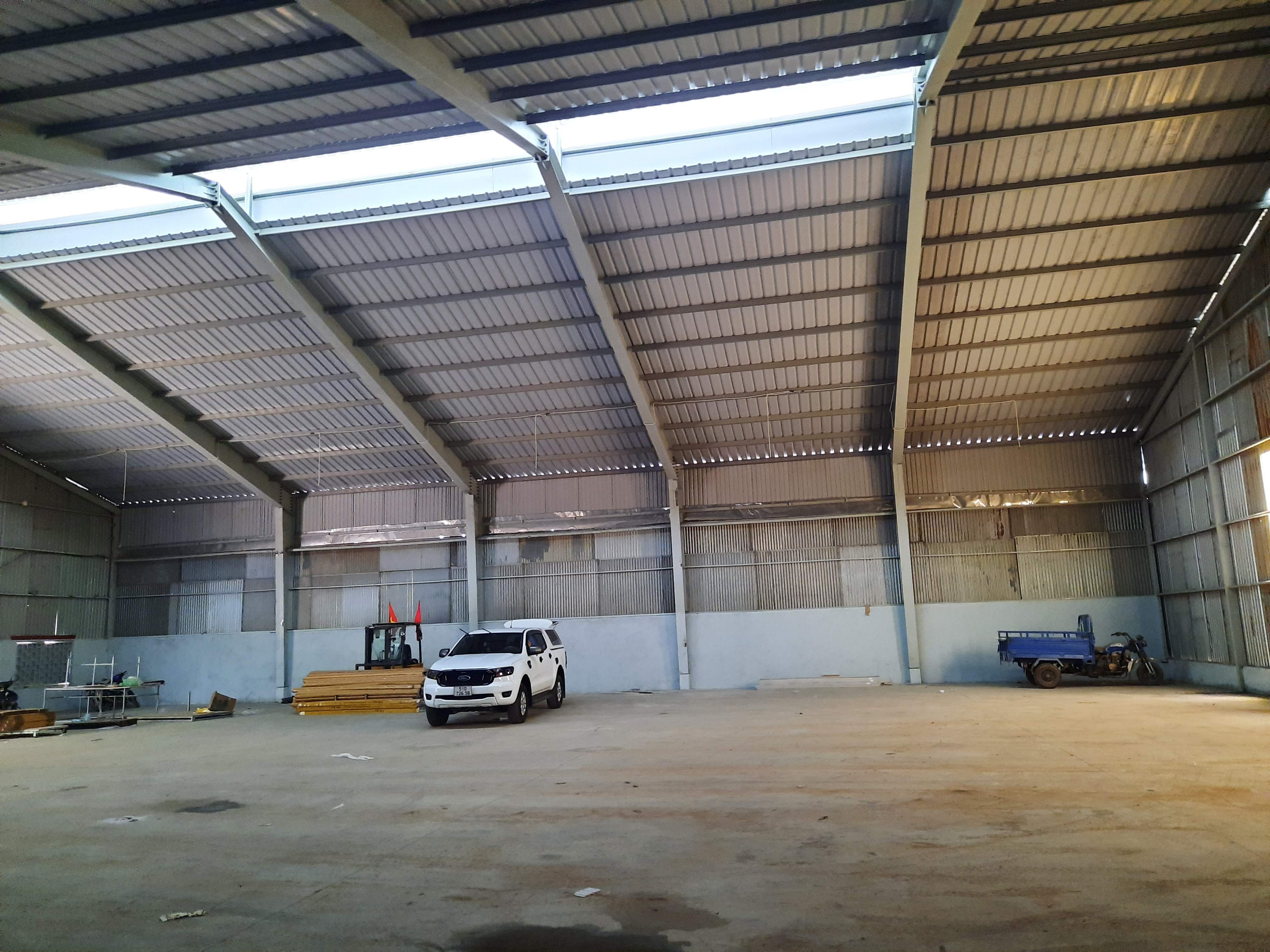 cho thuê kho 900m2 Phan huy ích gò vấp. LH: 0902.113.578