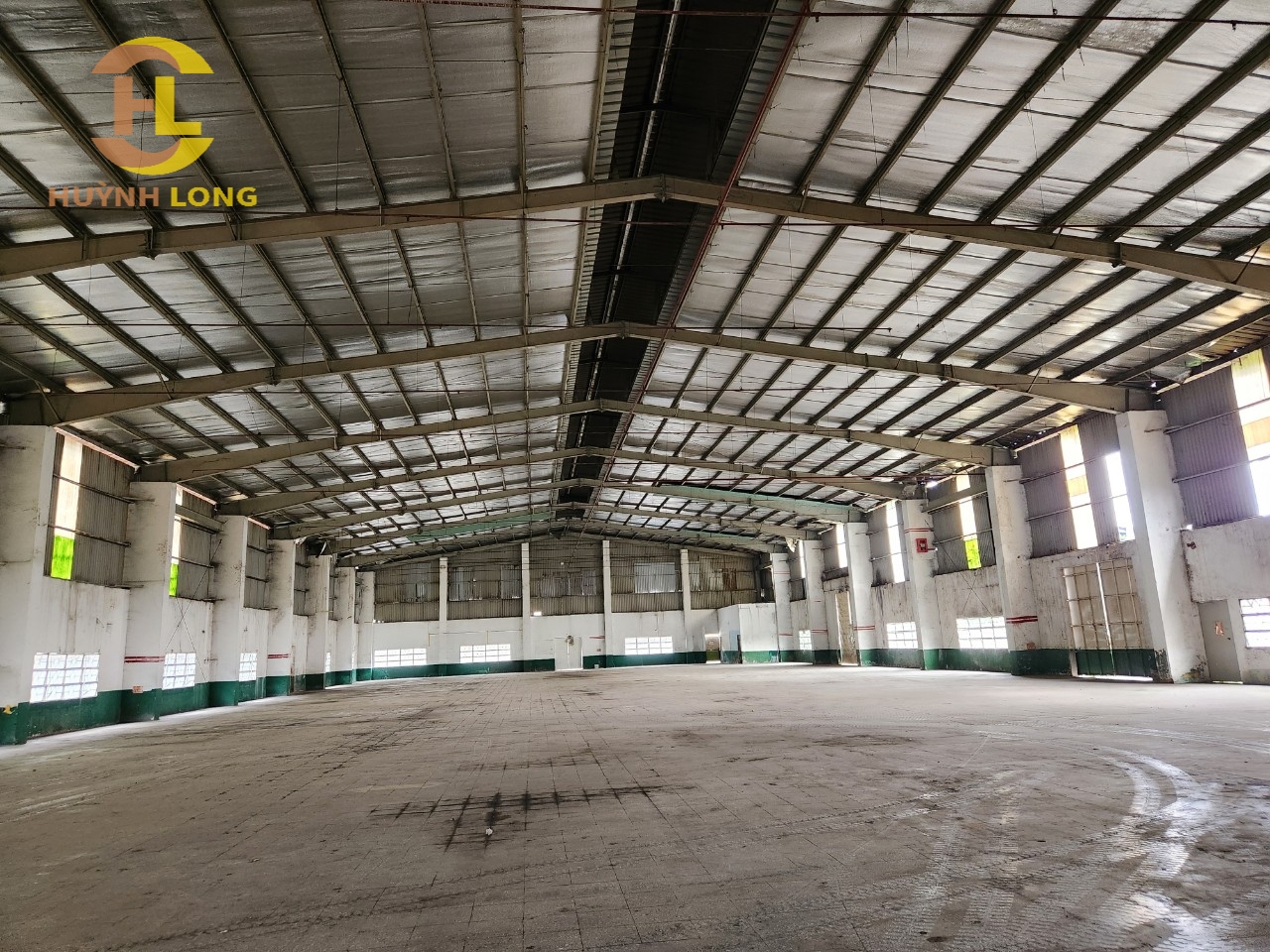 Cho thuê kho xưởng trong Khu CN Tân Tạo, Bình Tân - Khuôn viên: .4.000m2 - Diện tích xưởng: 2.130m2 - Văn phòng: 180m2 - Liên hệ 0902.113.578 