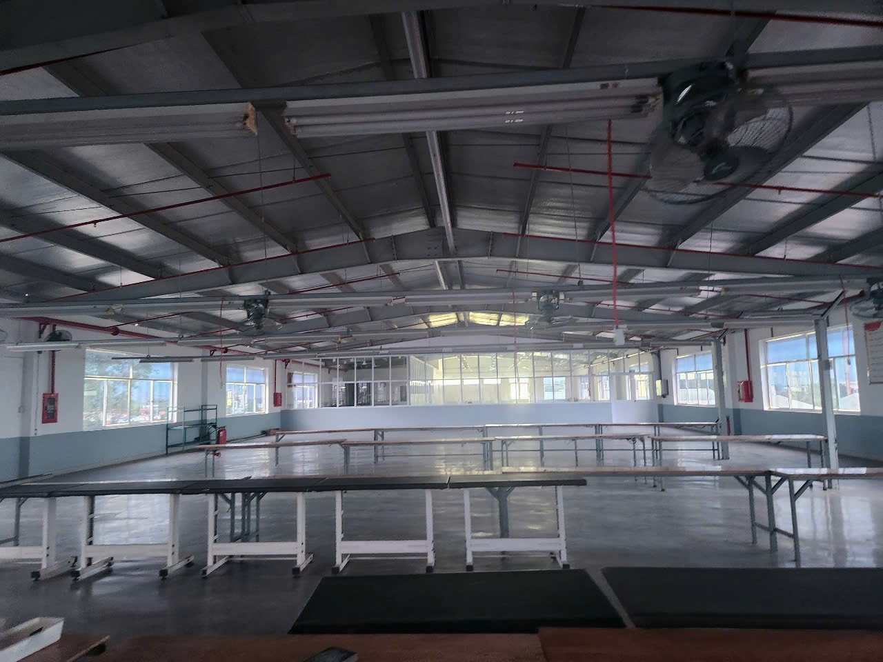 Cho thuê kho xưởng khu may cụm CN Tân An. Long An - Nhà xưởng: 3.900m2 - Giá: 78 nghin/m xưởng 