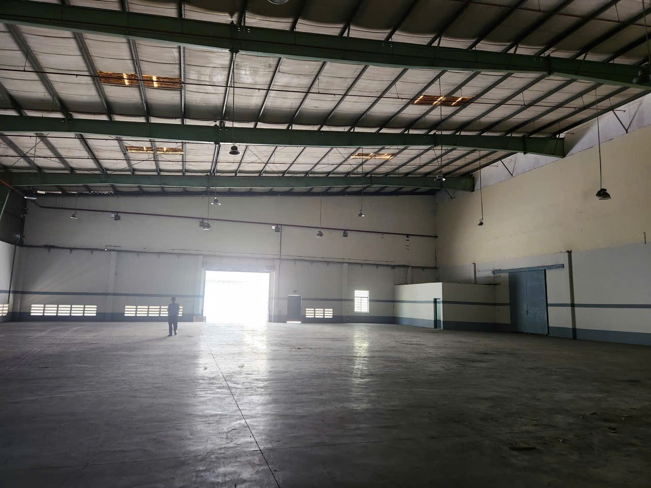 Cho thuê kho xưởng khu CN Vĩnh Lộc.  - Xưởng đang trống: 1.300m, 3.100m, 3.700m và 6.800m 