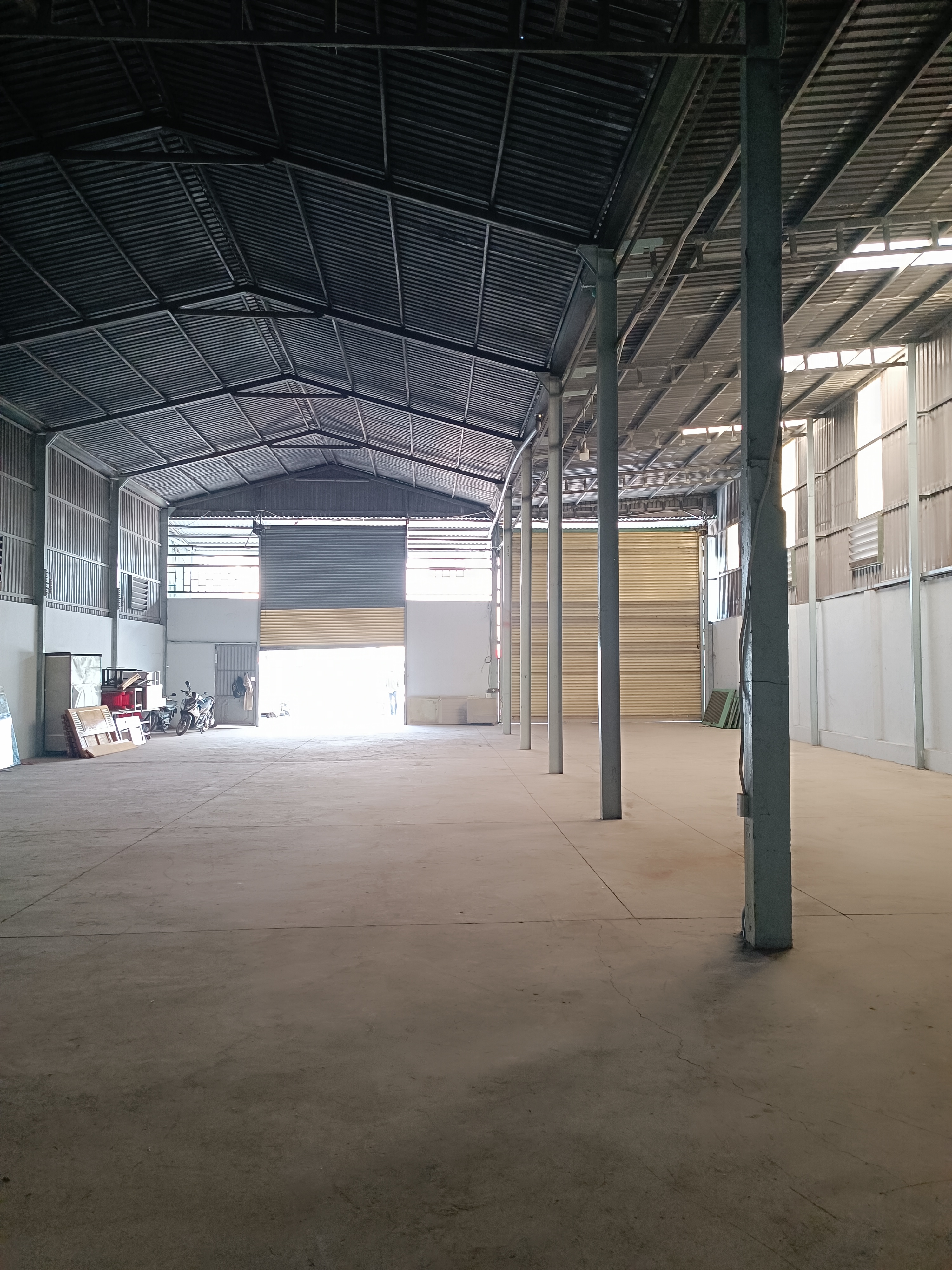   Cho thuê kho xưởng đường Nguyễn Cửu Phú, Bình Chánh - Xưởng: 400m2 - Sân: 100m2 - Giá :  40 triệu/tháng - Liên hệ 0902.113.578 