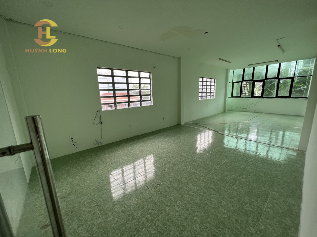 Cho thuê kho xưởng đường an dương vương, quận 8, Diện tích; 2500M2 Giá: 125 triệu/tháng. Lh: 0902.113.578