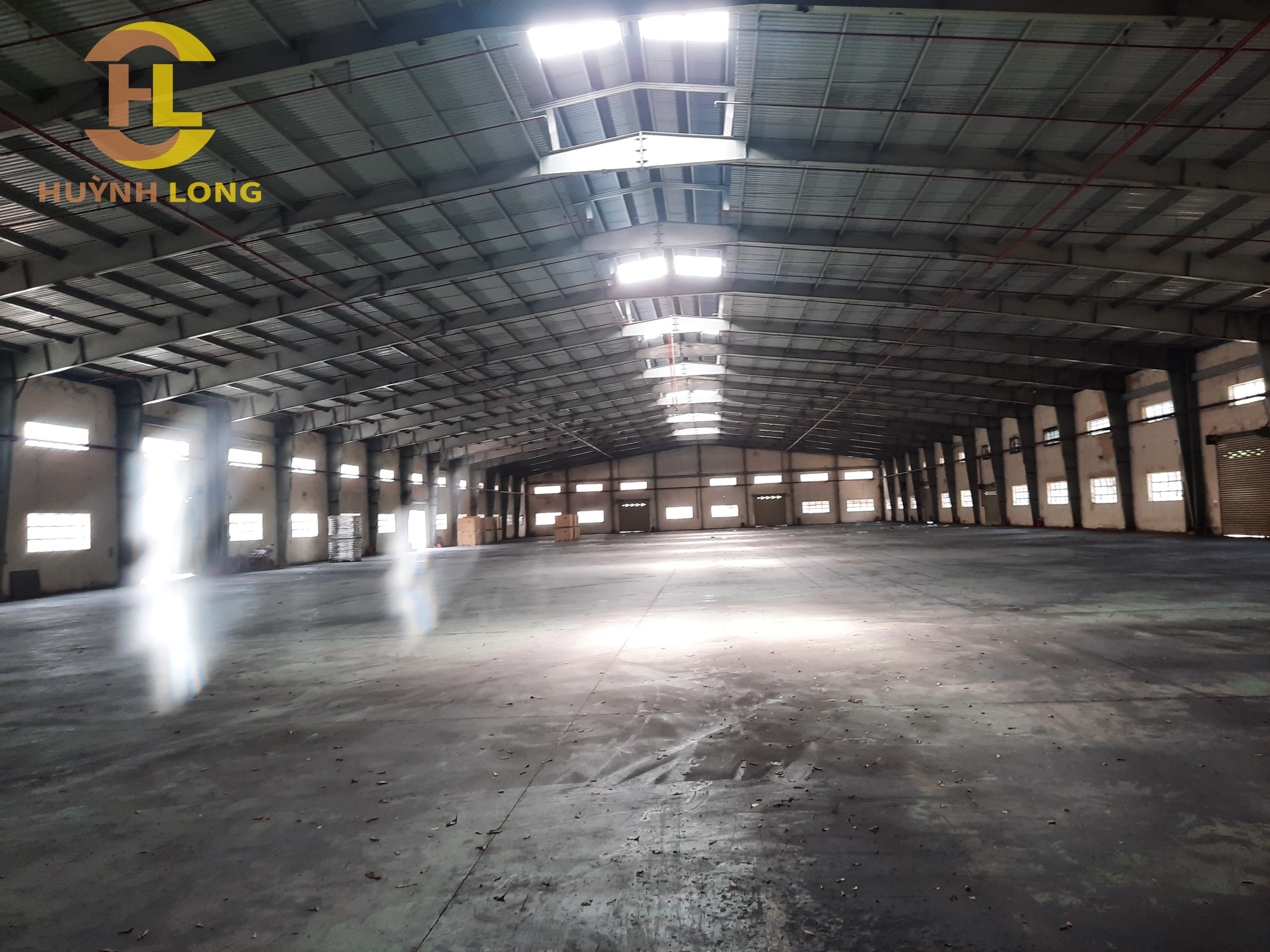 Cho thuê kho trong khu CN Tạo Tạo, Bình Tân - Diện tích khuôn viên: 8.000m2 - Nhà xưởng : 5.280m2 ( 40 x 132 ) -  Miễn Phí dịch vụ Đt: 0902.113.578