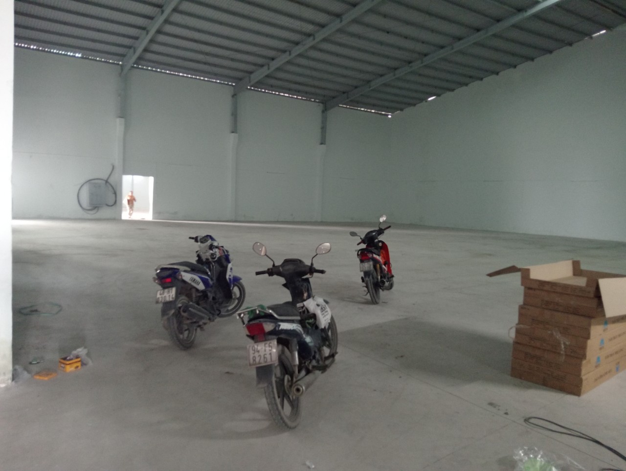     Cho thuê kho xưởng đường Liên ấp 2-6, Bình Chánh - Diện tích: 1700m2 - Giá: 150 triệu/ tháng (có thương lượng) - Liên hệ 0902.113.578 