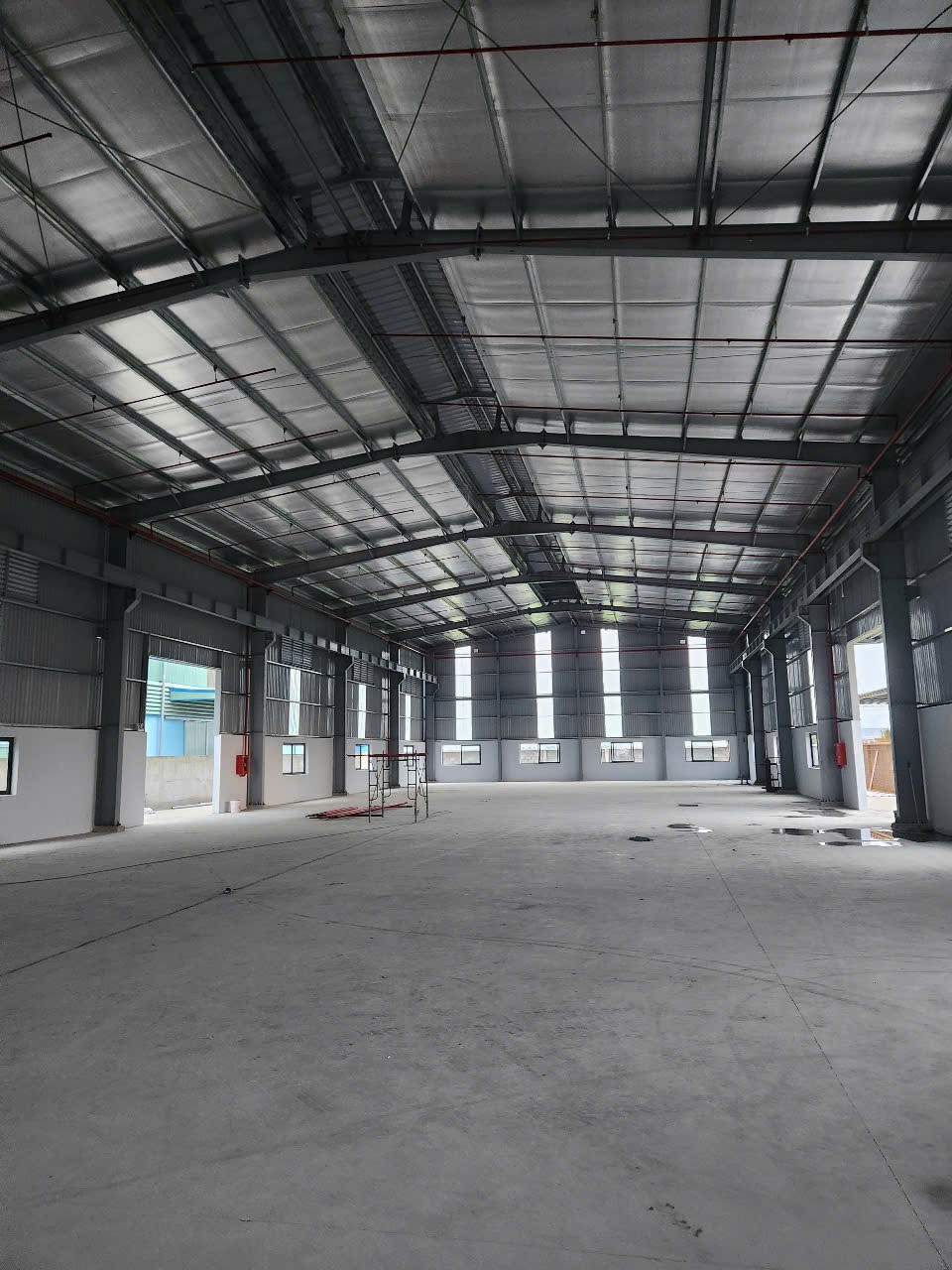 Xưởng cần bán ngay khu CN Đức Hòa 3. Long An - diện tích: 2.000m2 