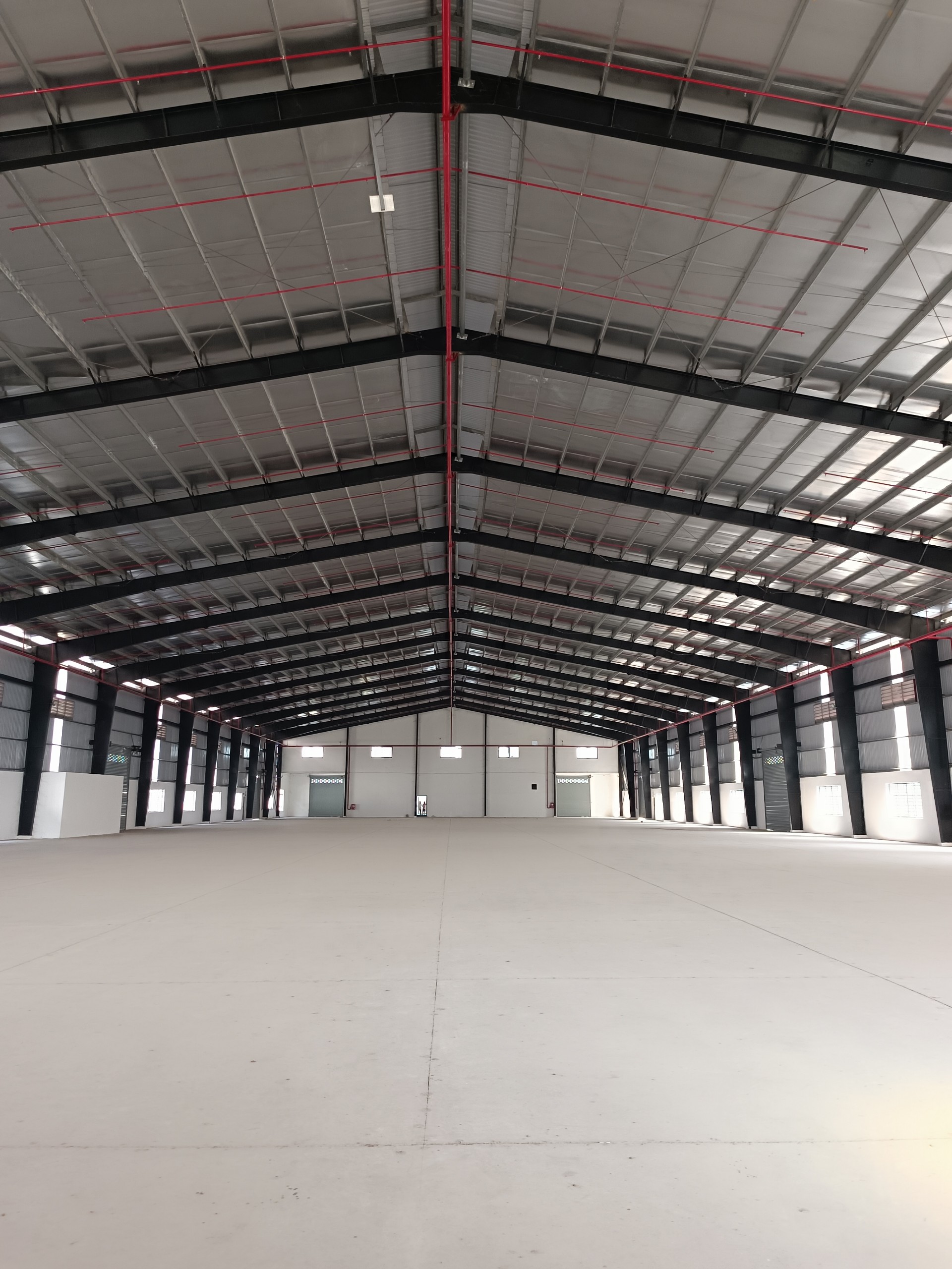 Cho thuê kho xưởng ngay khu CN Tân Kim. Cần Guộc. Long An ( Tây Ninh) - Nhà Xưởng 1:  1,300m và  2.600m - Giá: 100 nghin/m 