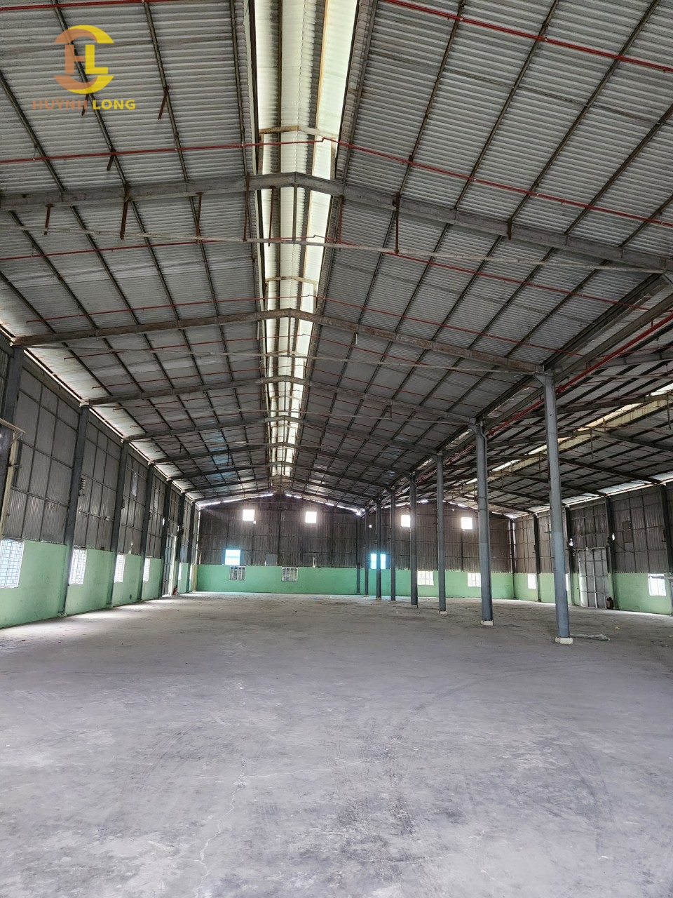 Cho thuê kho xưởng Bến Lức, Long An - Diện tích khuôn viên: 10.000m2 - Nhà xưởng : 2.000m2 - Giá 50 nghìn/m2 - Đt: 0902.113.578