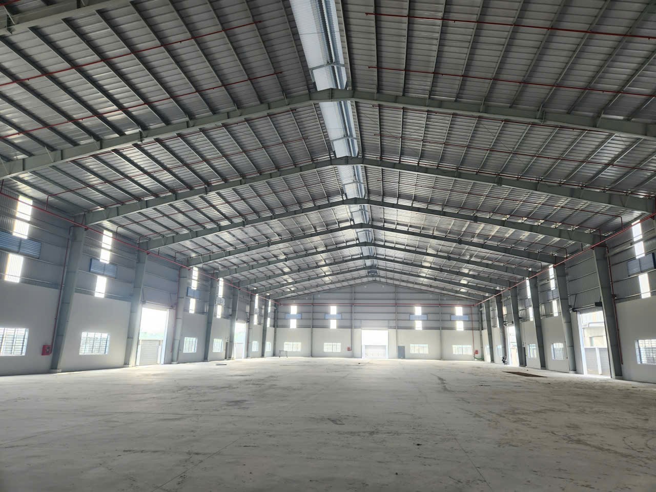 Cho thuê kho xưởng ngay khu CN Hải Sơn. Đức Hòa. Long An ( Tây Ninh) - khuôn viên: 10.000m - Nhà Xưởng; 6.500m2