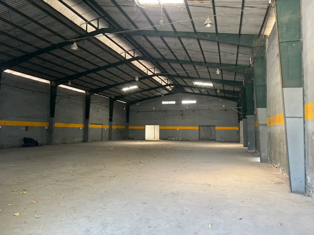      Cho thuê kho xưởng Q12, HCM -Tổng diện tích: 3000 m2 - Giá: 165 triệu/tháng - Liên hệ 0902.113.578 