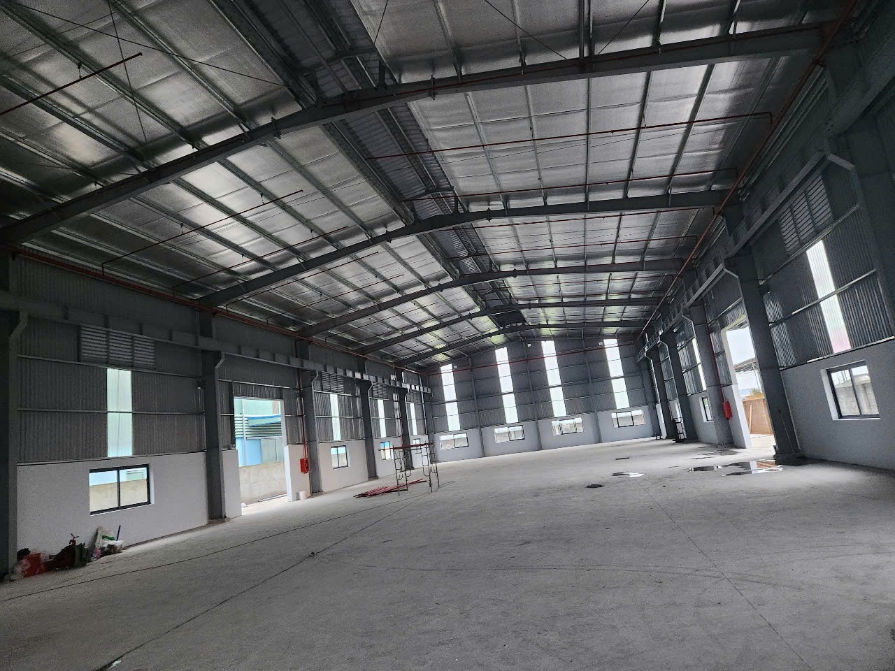 Xưởng cần bán ngay khu CN Đức Hòa 3. Long An - diện tích: 2.000m2 