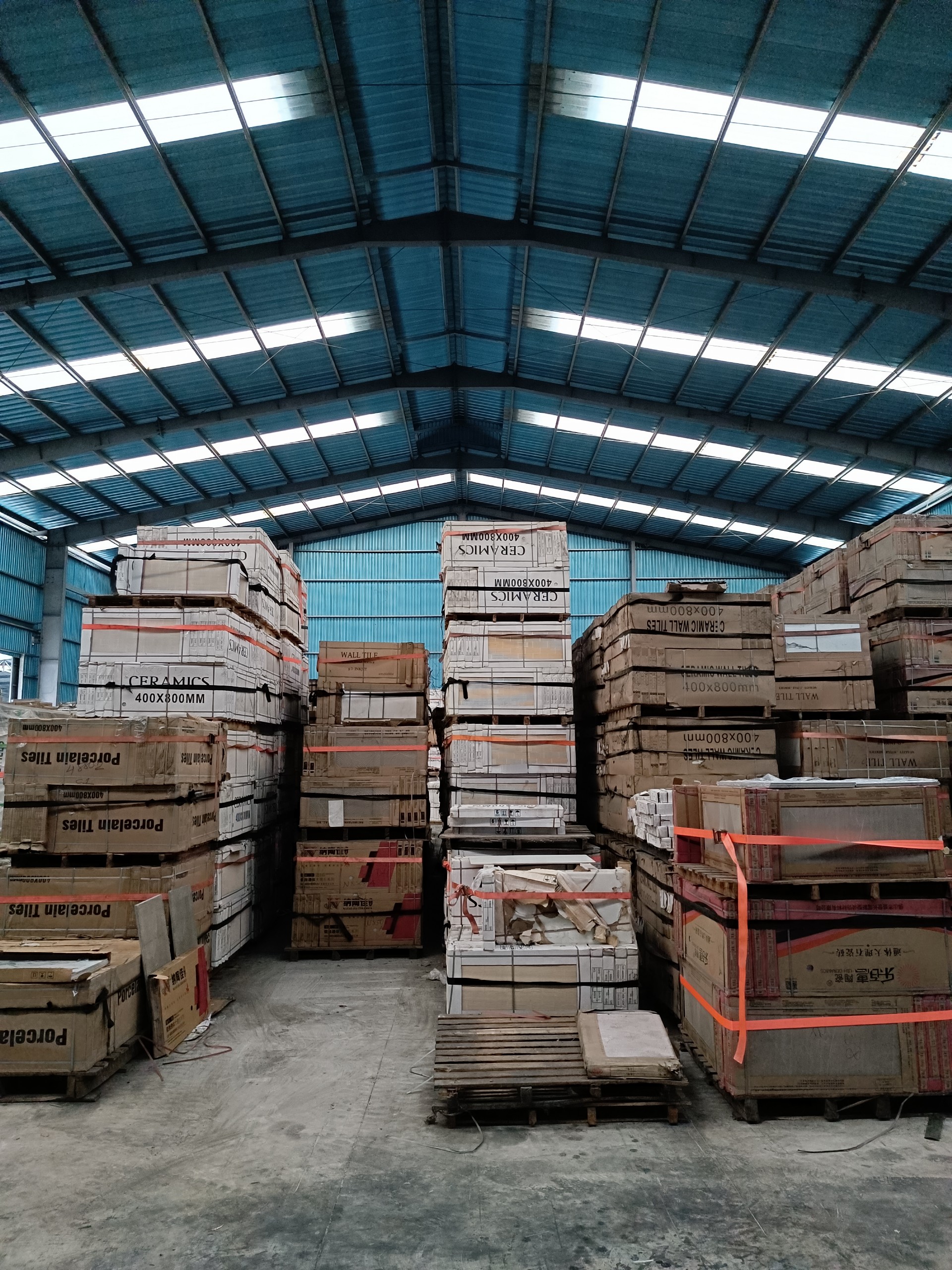     Cho thuê kho xưởng đường Hương Lộ 8, Bến Lức, Long An - Diện tích: 800m2 - Giá: 55k/m2/ tháng  - Liên hệ 0902.113.578