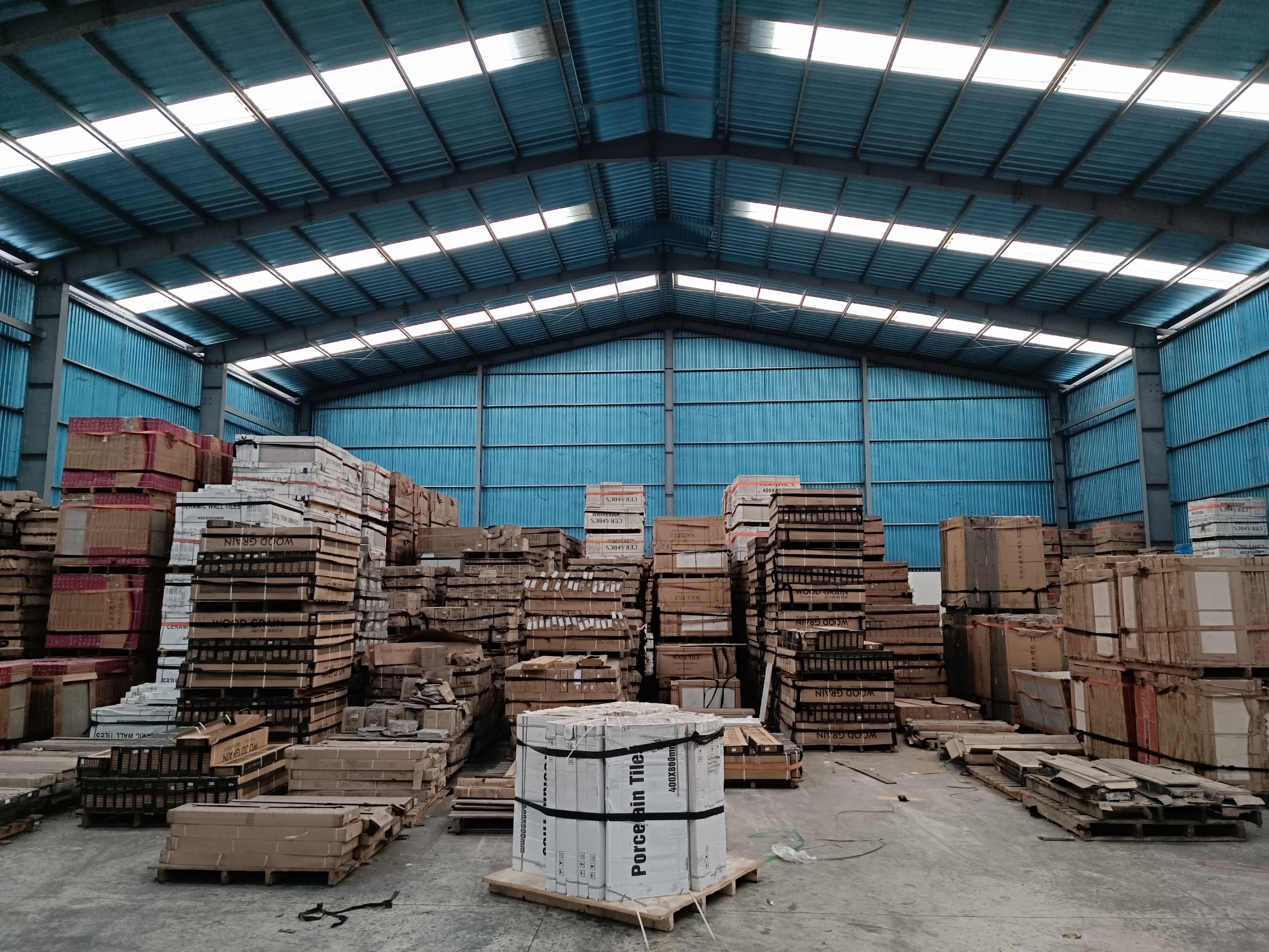     Cho thuê kho xưởng đường Hương Lộ 8, Bến Lức, Long An - Diện tích: 800m2 - Giá: 55k/m2/ tháng  - Liên hệ 0902.113.578