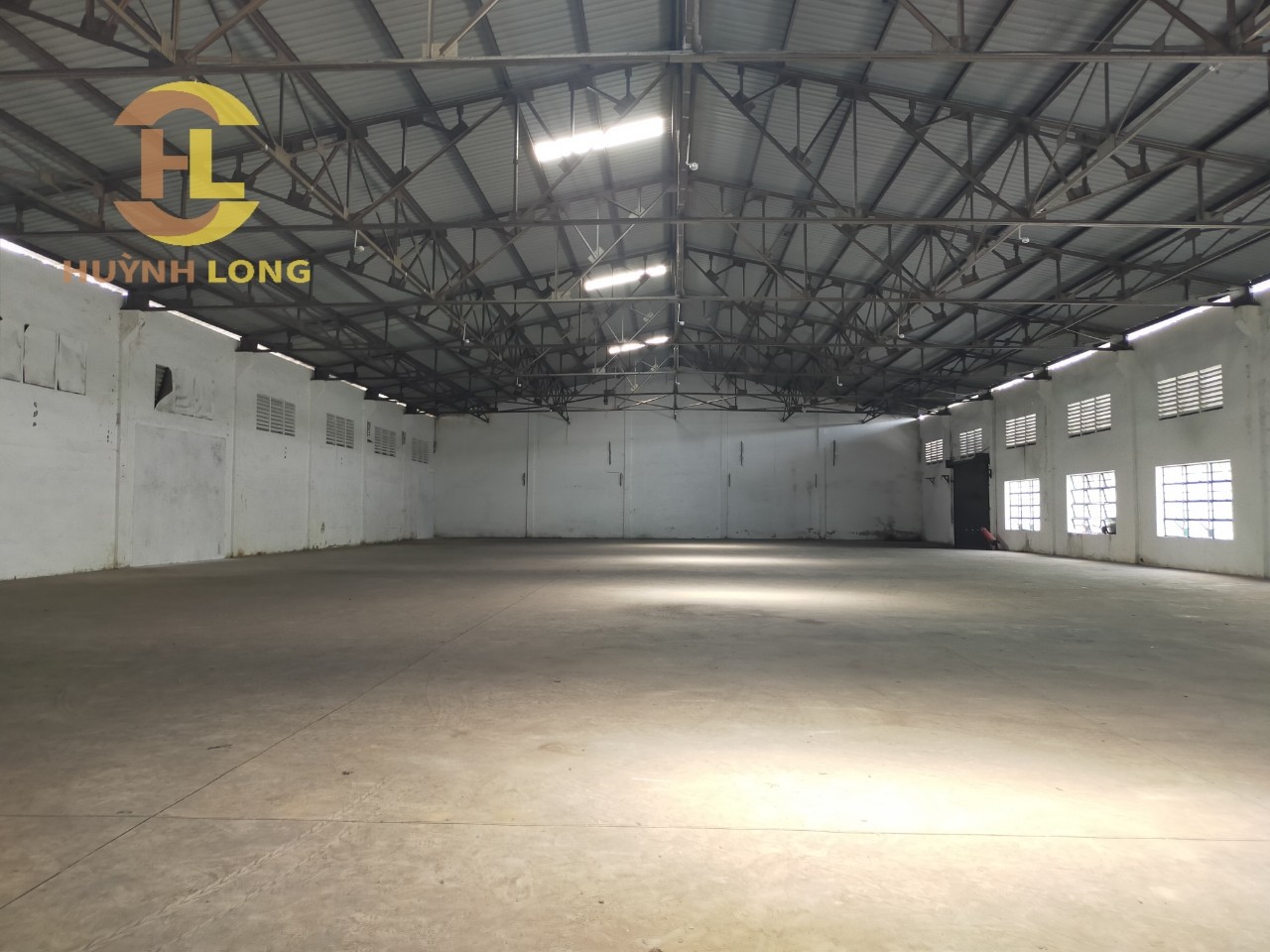 Cho thuê kho xưởng đang trống đường Hương Lộ 2, Bình Tân - Diện tích: 1250m2 - Giá: 70nghin/m. Liên hệ 0902.113.578