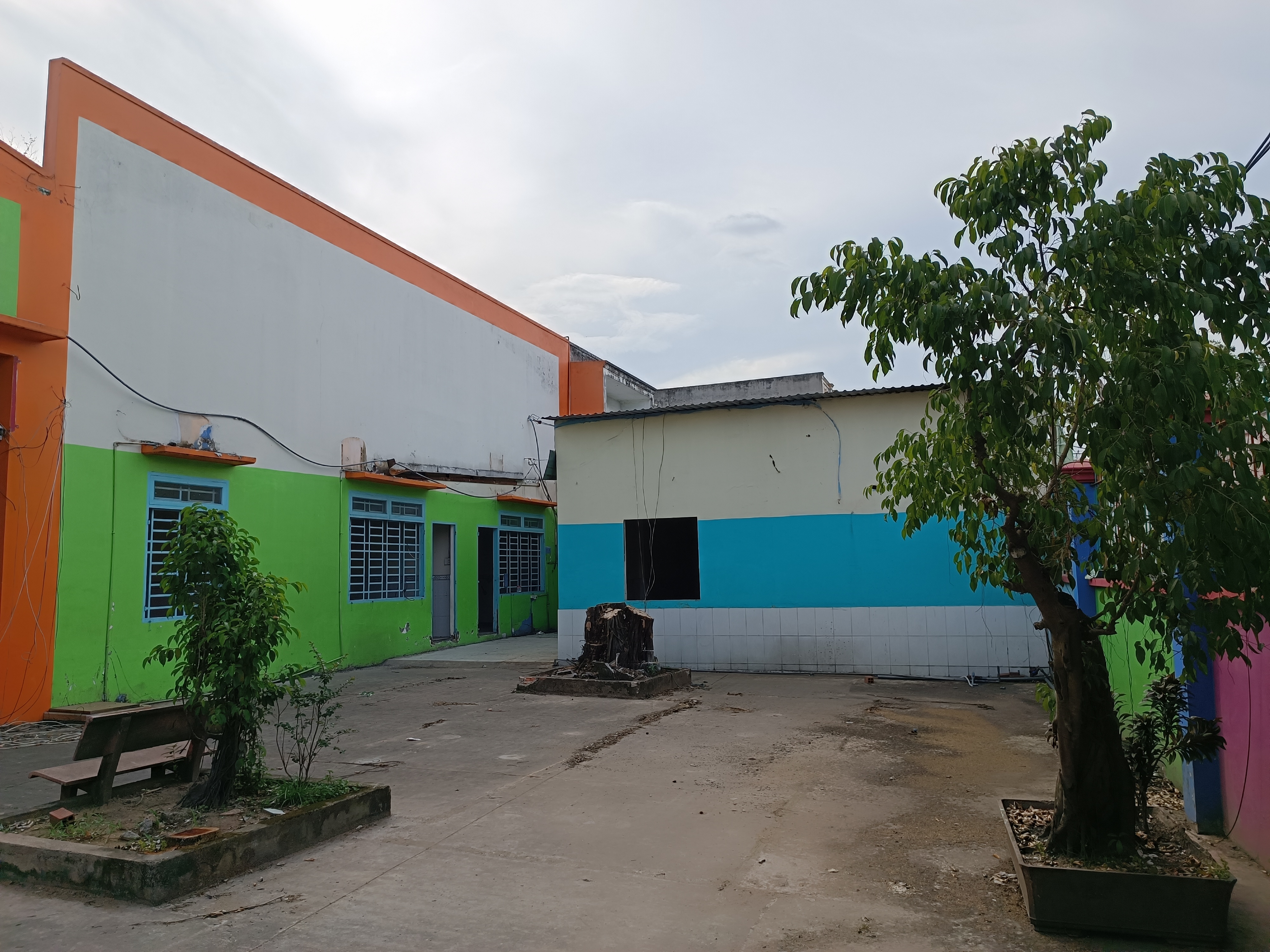      Cho thuê kho đường Công Nghệ Mới, Bình Chánh - Diện tích: 1200m2 - Giá: 50 triệu/ tháng - Liên hệ 0902.113.578