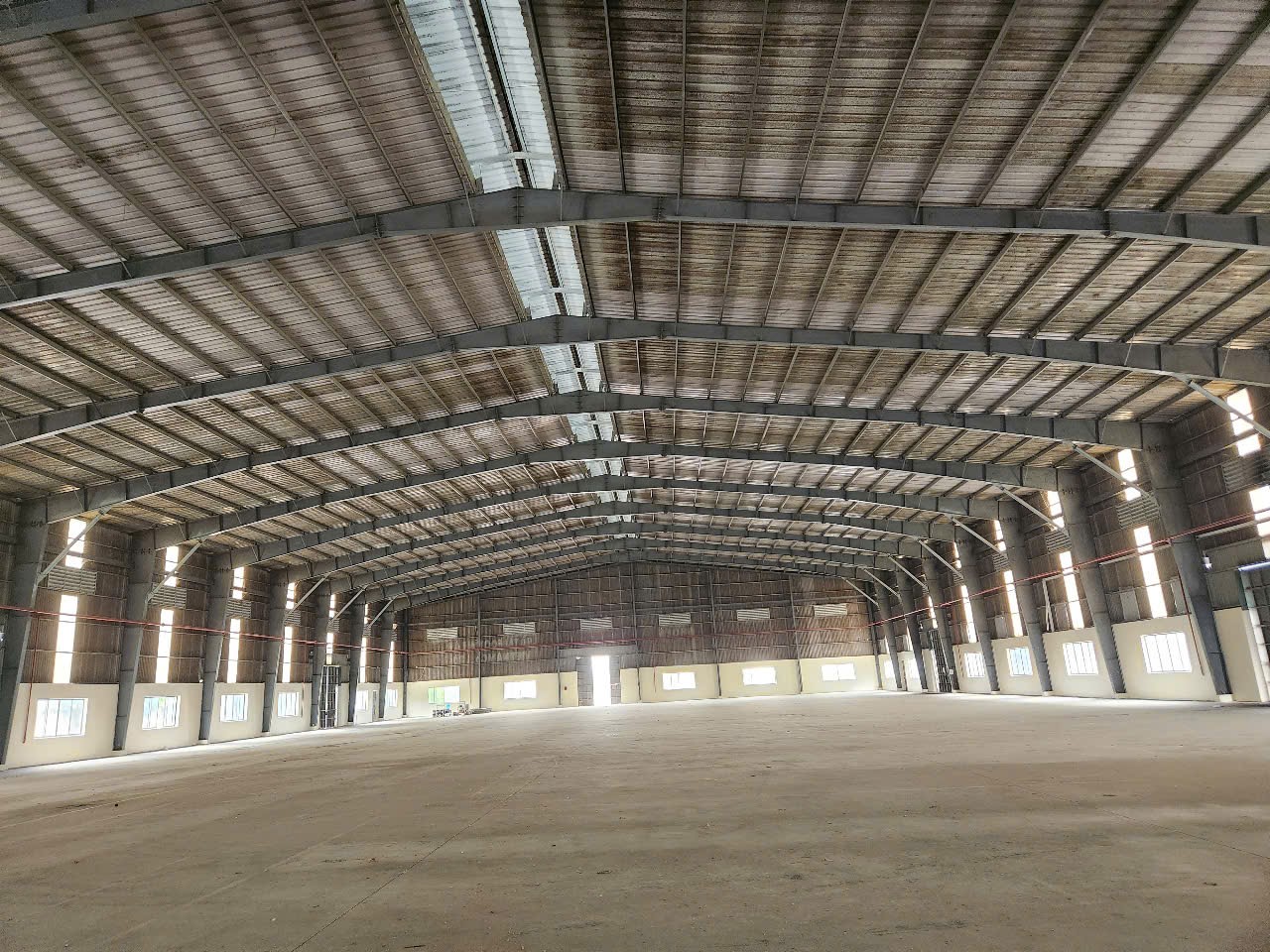 Cho thuê kho xưởng ngay. Bến Lức. Long An - Xưởng : 15.000m- Giá 60 nghin/m xưởng