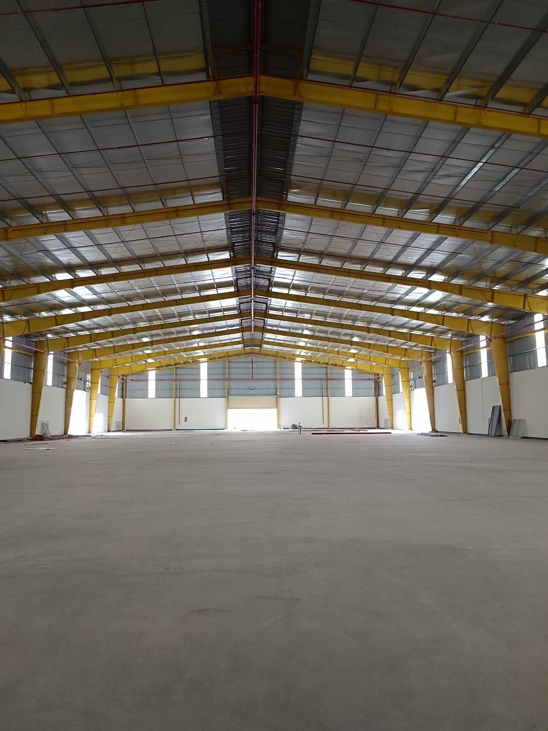        Cho thuê kho xưởng KCN Hải Sơn, Đức Hoà, Long An - Diện tích: 3400m2 - Giá: 80k/m2/ tháng - Liên hệ 0902.113.578