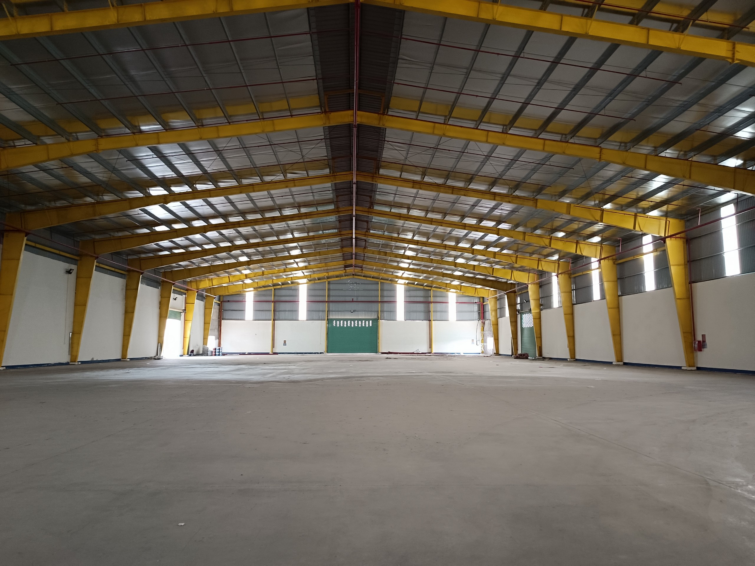        Cho thuê kho xưởng KCN Hải Sơn, Đức Hoà, Long An - Diện tích: 3400m2 - Giá: 80k/m2/ tháng - Liên hệ 0902.113.578