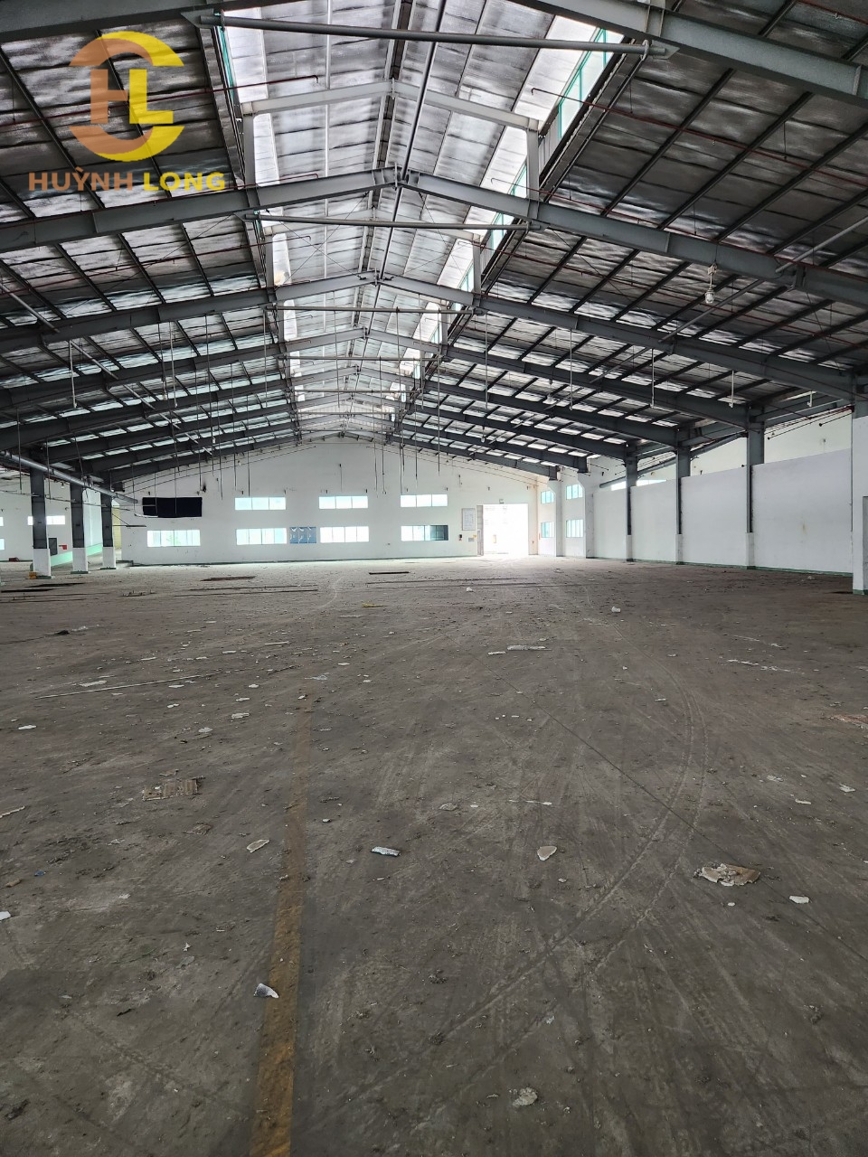            Cho thuê kho xưởng Bến Lức, Long An -Diện tích xưởng: 3600 m2 - Giá: 2,7usd/m2 - Liên hệ 0902.113.578 