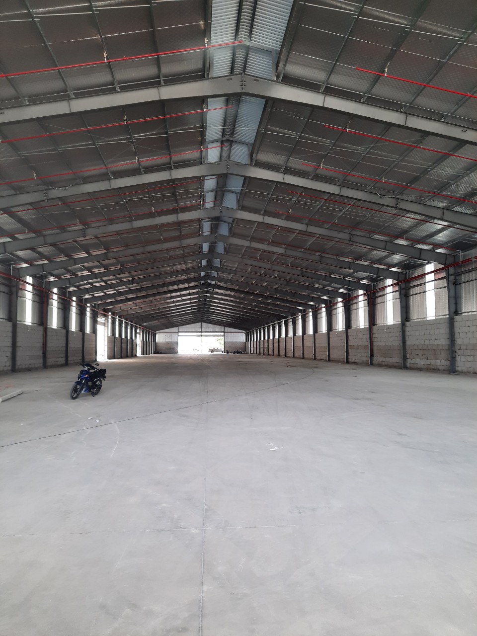  Cho thuê kho xưởng đường Quốc Lộ 1a, Bình Tân - Diện tích tổng: 8.000m2 - Nhà xưởng : 5.500m2 