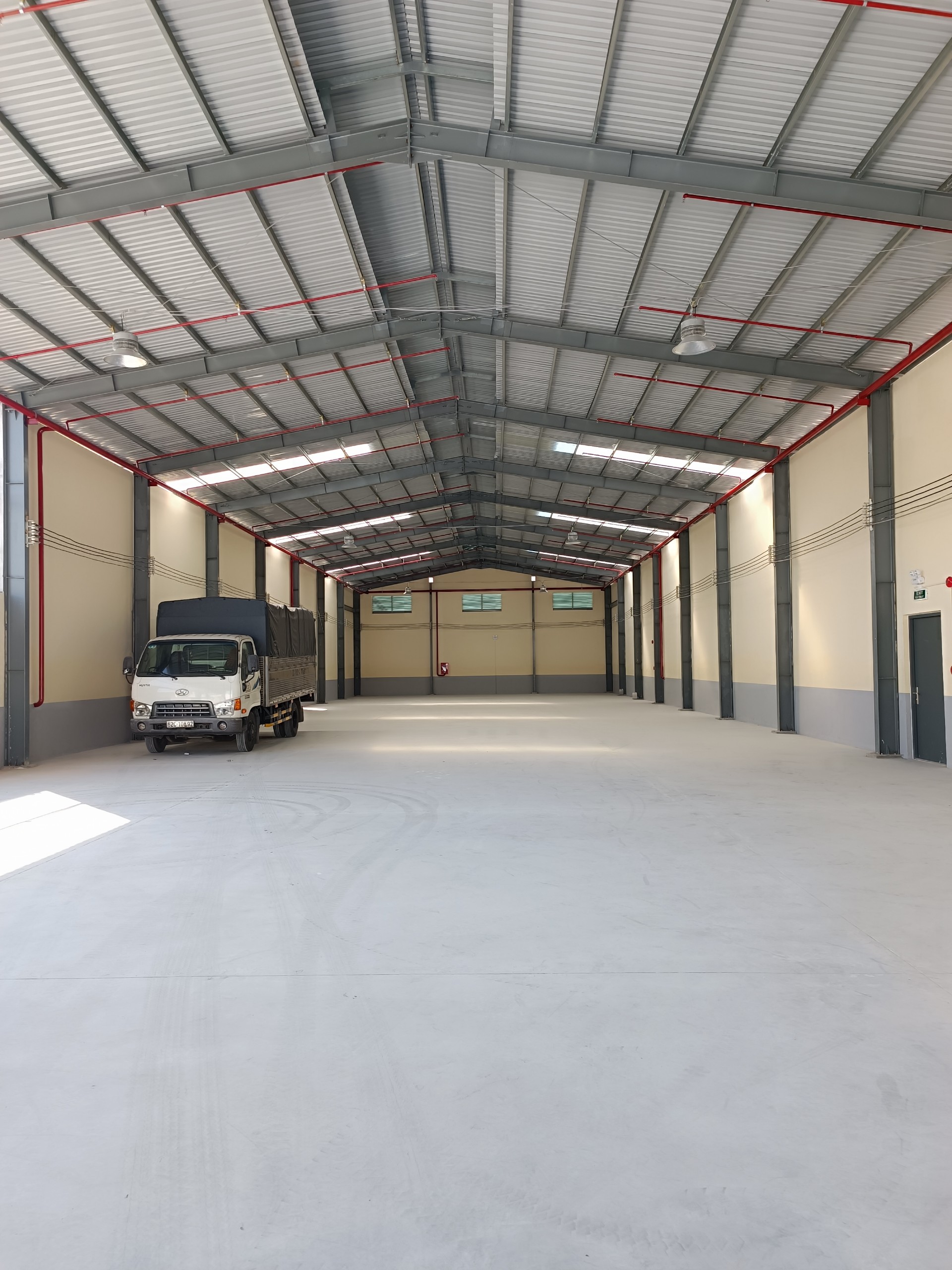  Nhà xưởng 800m2 giá 35tr 1 tháng,đường tỉnh lộ 835, Cần Đước,Long An  - Ký hợp đồng lâu dài - Liên hệ 0902.113.578 - Liên hệ để được tư vấn thêm  MIỄN PHÍ DỊCH VỤ