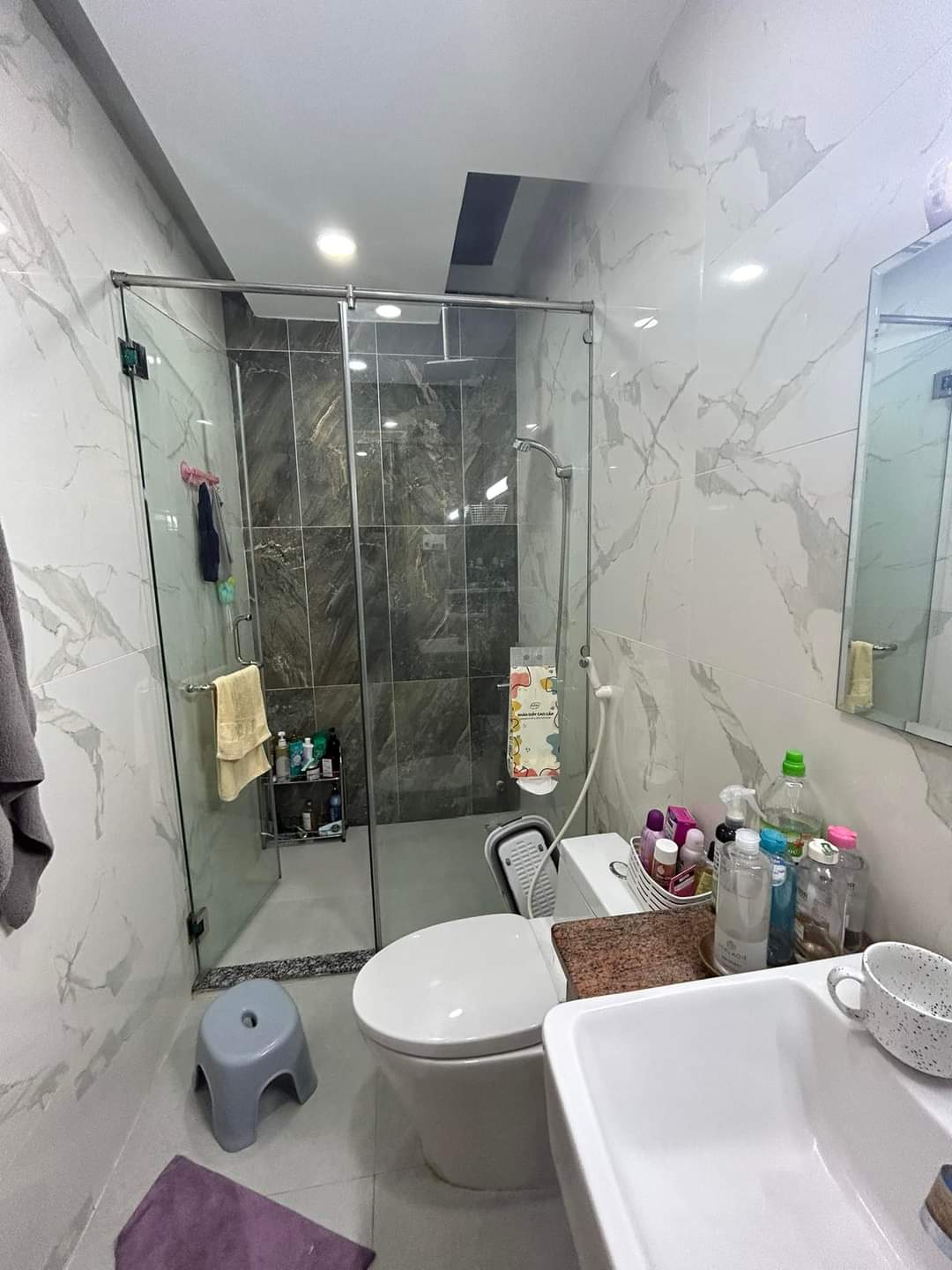 Bán nhà khu Tên Lửa, Bình Tân - Diện Tích: 4 * 20 - kết cấu:  1 trệt,1 Lửng, 3 tầng, sân thượng - Giá :  9,9  tỷ -  Liên hệ: 0902.113.578 ms: 287