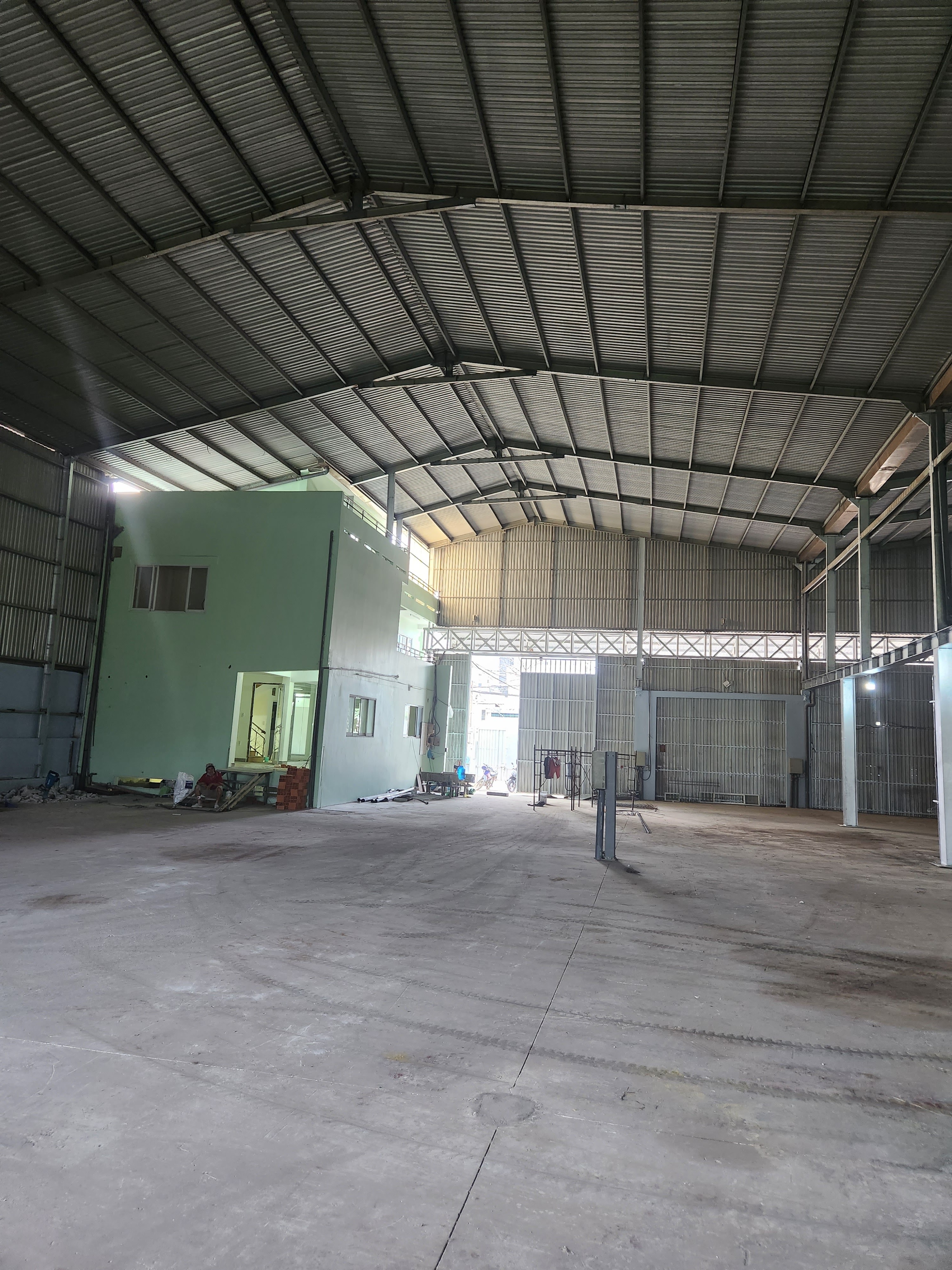 Cho thuê kho xưởng đường Kinh Dương Vương, Bình Tân - Diện tích: 1.500m2 - Giá : 100 triệu/tháng  - Liên hệ 0902.113.578 