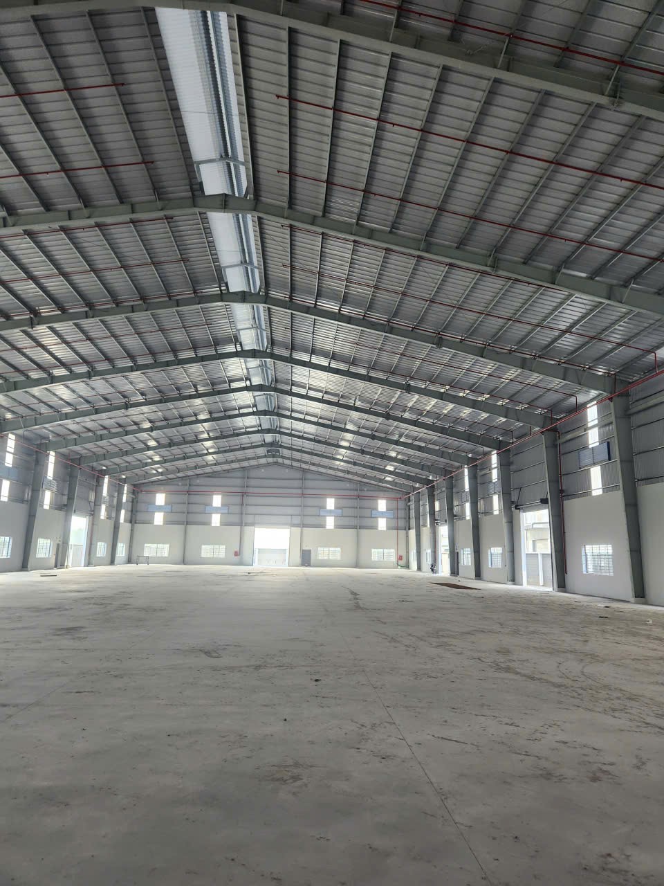 Cho thuê kho xưởng ngay khu CN Hải Sơn. Đức Hòa. Long An ( Tây Ninh) - khuôn viên: 10.000m - Nhà Xưởng; 6.500m2