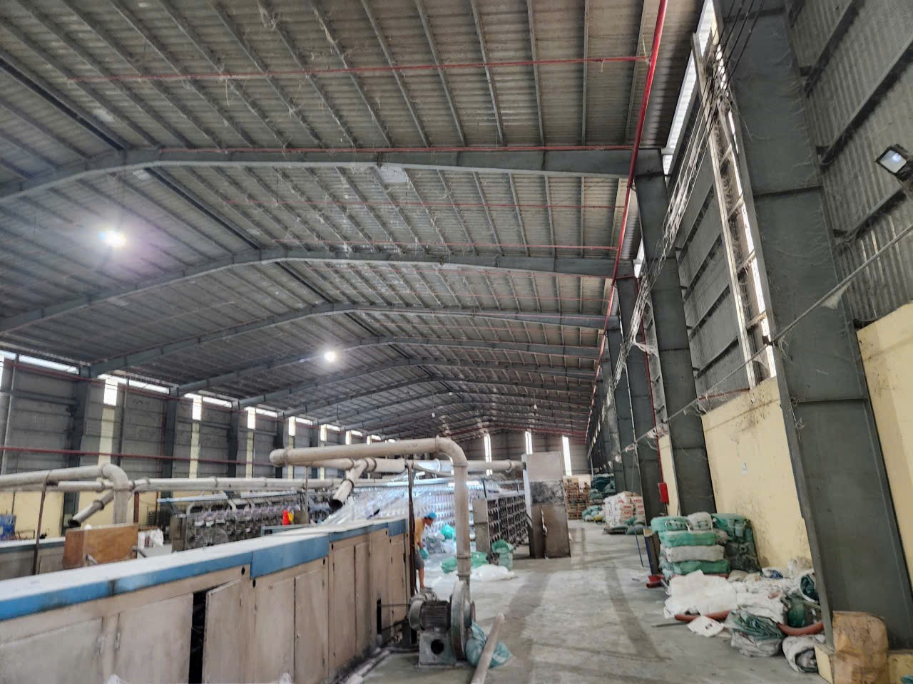 Cho thuê kho xưởng đường tỉnh lộ 62 Tân An. Long An - Nhà Xưởng: 4.000m - Giá : 70 nghìn/m