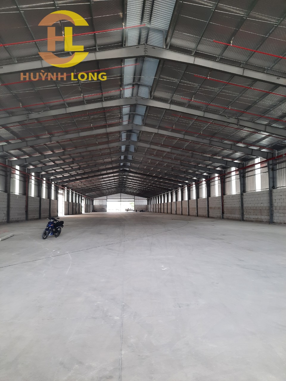 Cho thuê kho xưởng đường Quốc Lộ 1A, Bình Chánh - Diện tích xưởng: 3.600m2 - Giá: 95 nghìn/m2 - Liên hệ 0902.113.578 -  MIỄN PHÍ DỊCH VỤ