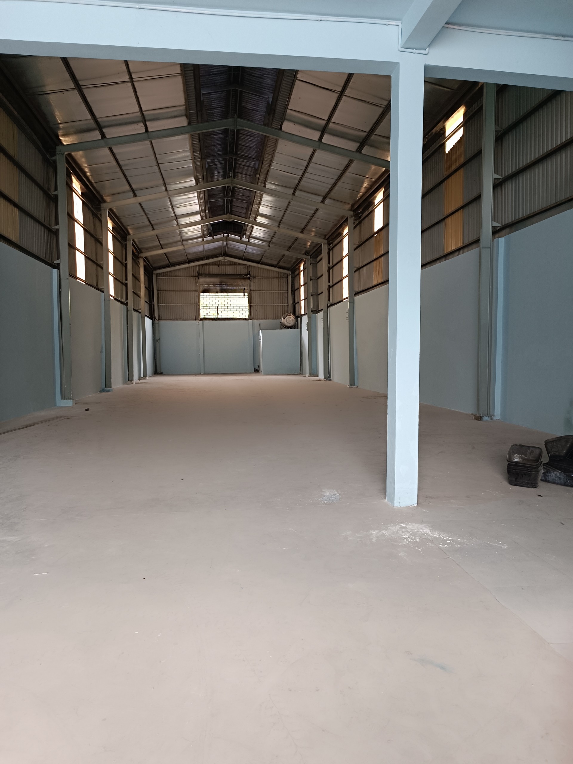     Cho thuê kho xưởng đường kênh A, Bình Chánh - Diện tích xưởng: 500m2(chưa tính VP) - Giá: 35 triệu/tháng - Liên hệ 0902.113.578