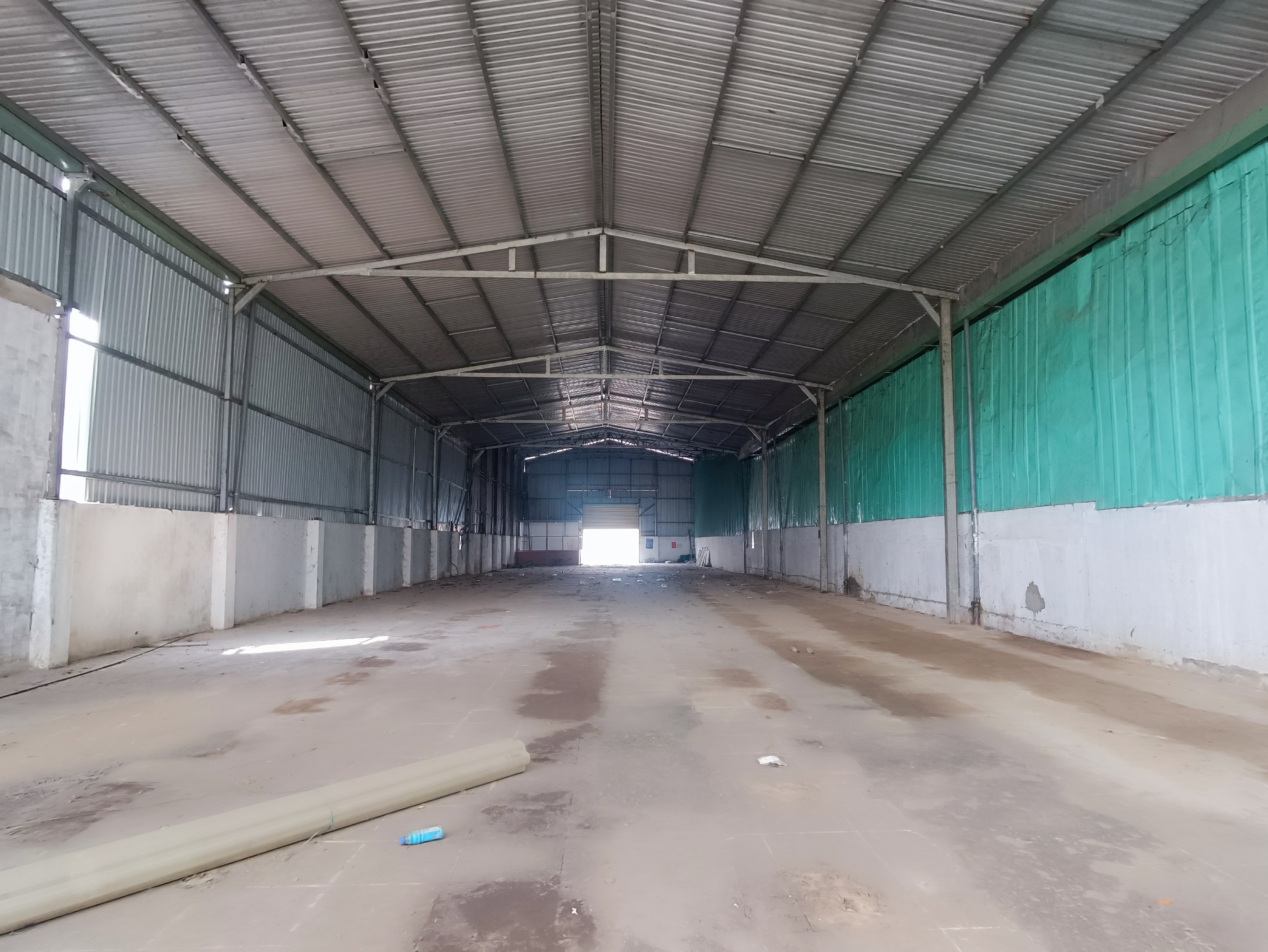                Cho thuê kho xưởng Bình Chánh, Hồ Chí Minh -Diện tích xưởng: 1000 m2 - Giá: 50 triệu/tháng - Liên hệ 0902.113.578