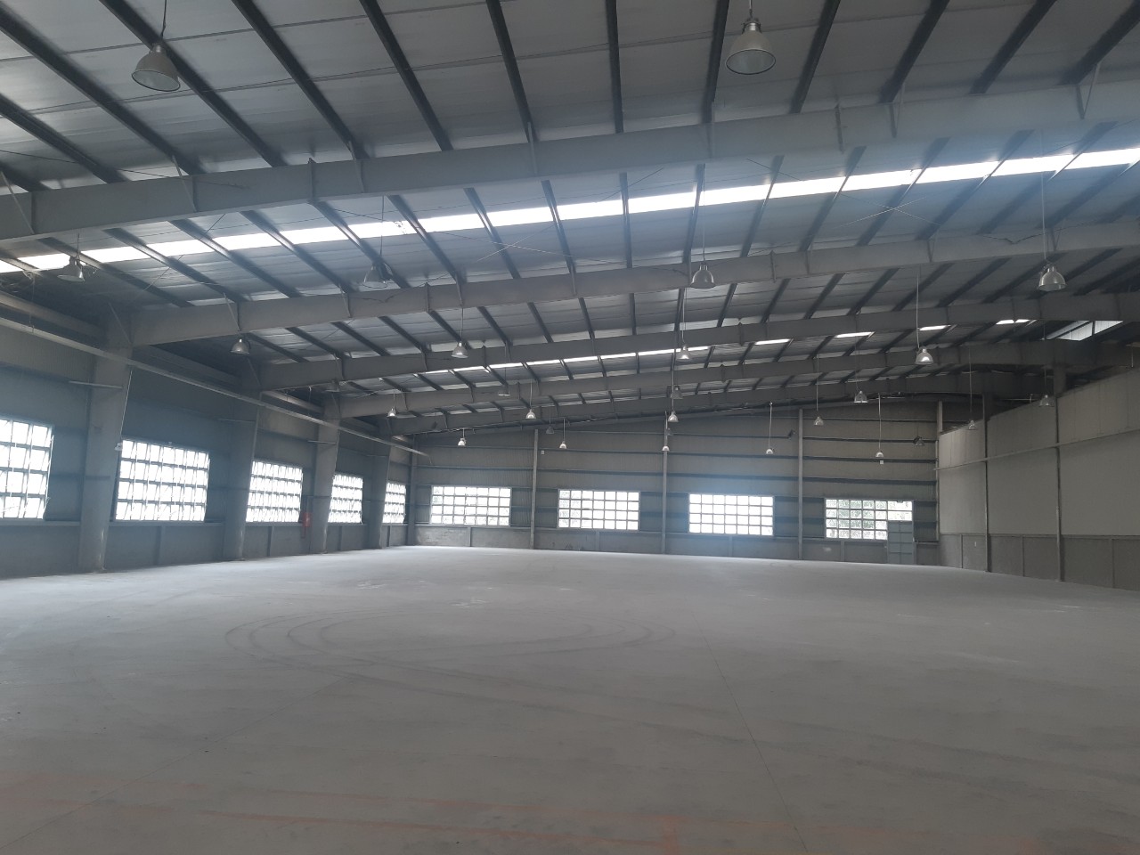 Cho Thuê Kho Xưởng Khu CN Long Hậu, Cần Guộc, Long An - Nhà Xưởng: 1.856m2 - Văn Phòng: 384m2 - Giá: 153 nghìn / m - Đt: 0902.113.578 