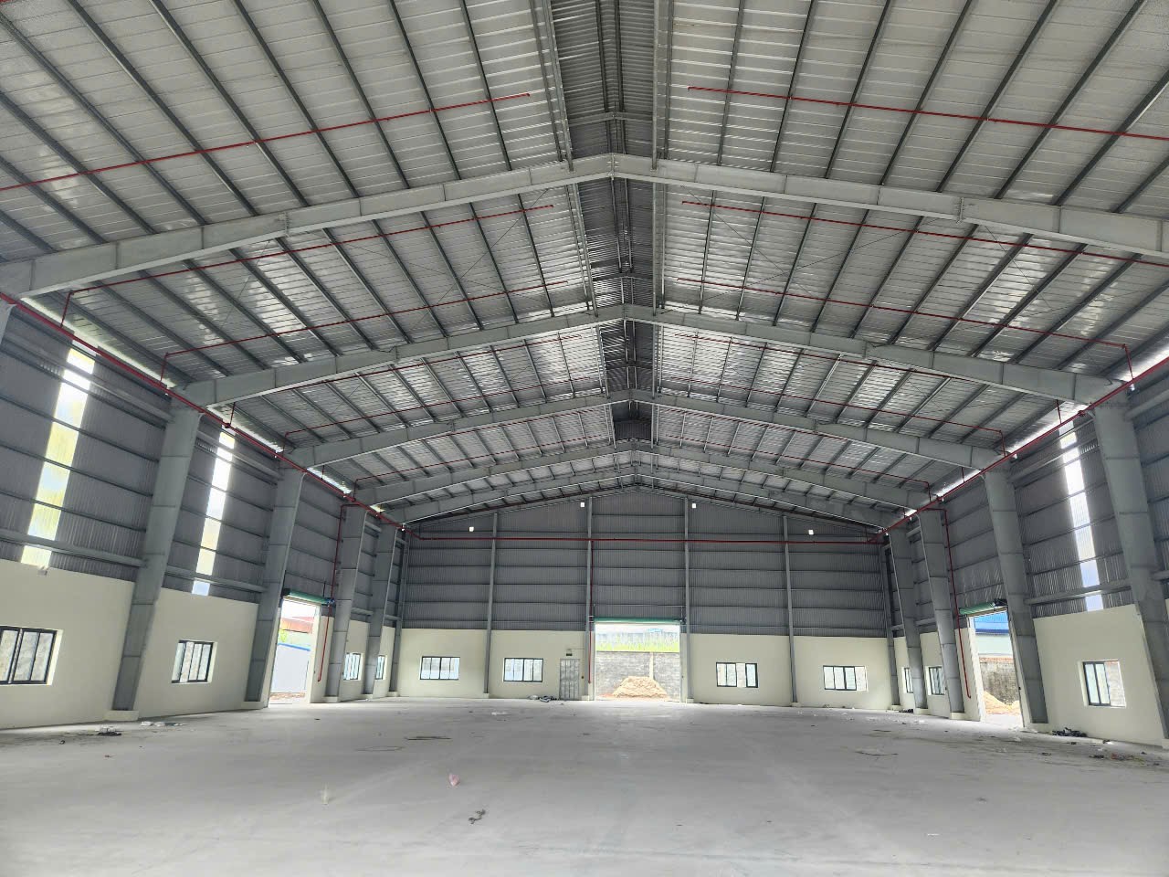 Cho thuê kho xưởng đường tỉnh lộ 10, Đức Hòa - Diện tích: 9.000m - Giá: 450 triệu/tháng