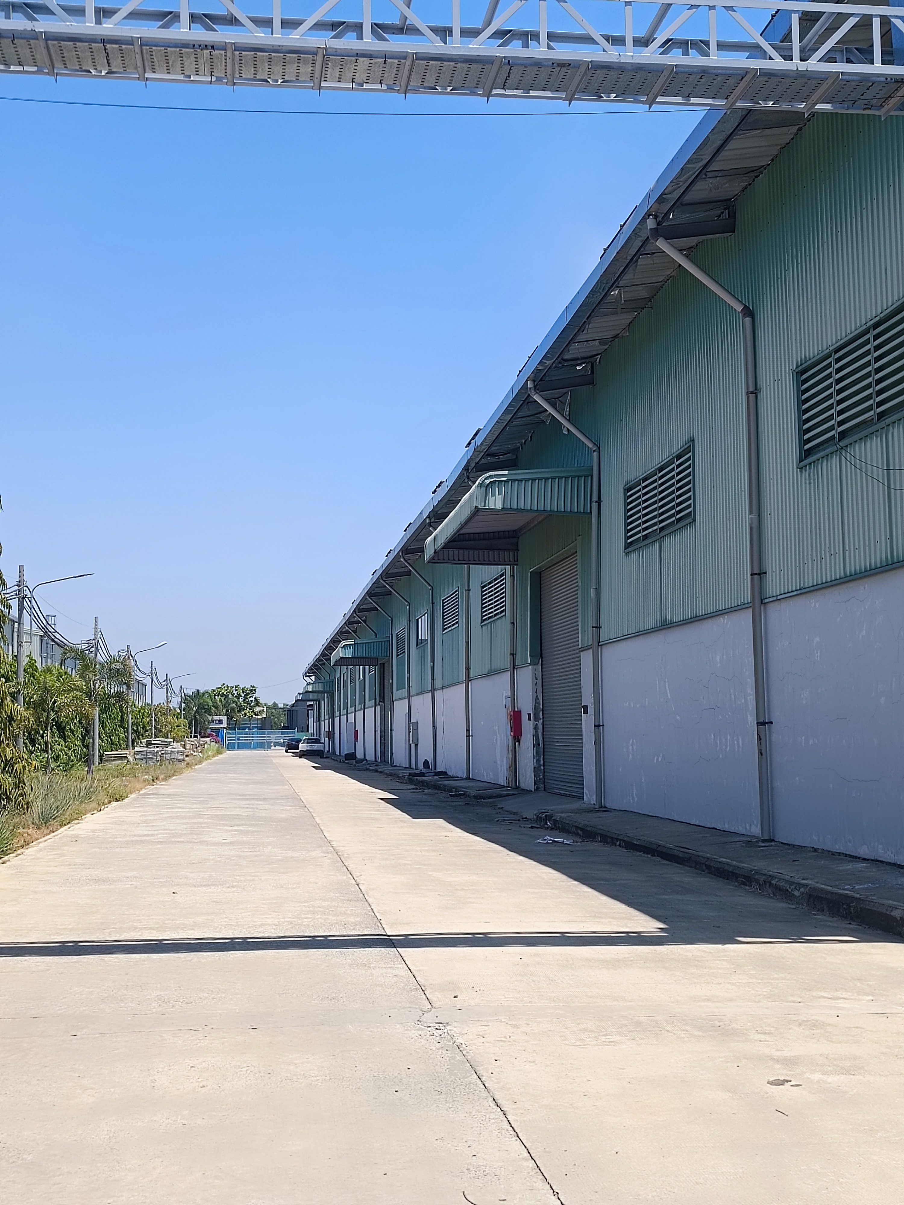        Cho thuê kho xưởng Bến Lức, Long An -Diện tích xưởng: 4000 m2 - Giá: 60k/m2 - Liên hệ 0902.113.578 