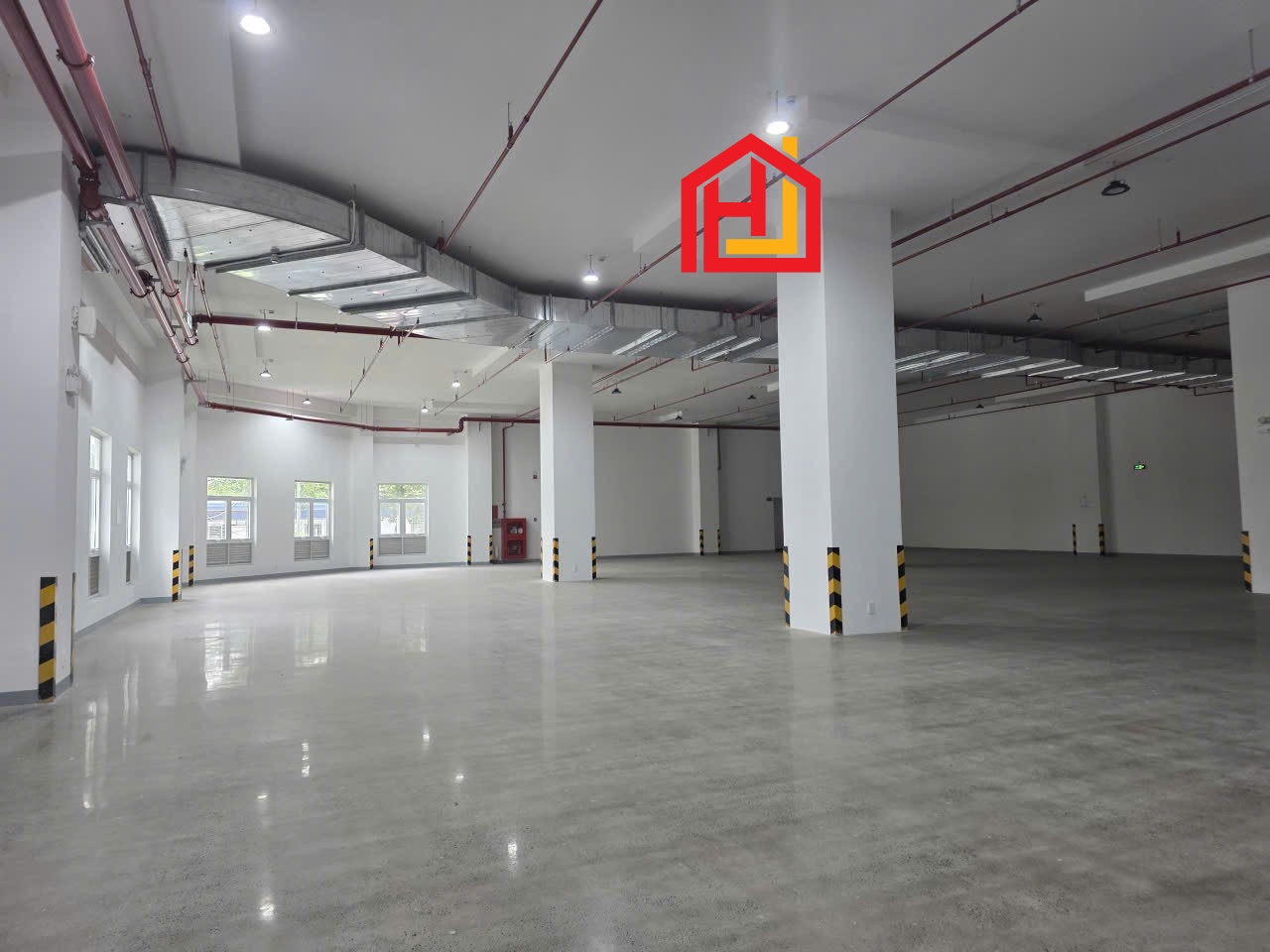 Cho thuê xưởng khu CN Long Hậu, Cần Guộc, Tây Ninh (Long An) - nhà xưởng: 900m2 - Giá: 128 nghin/m