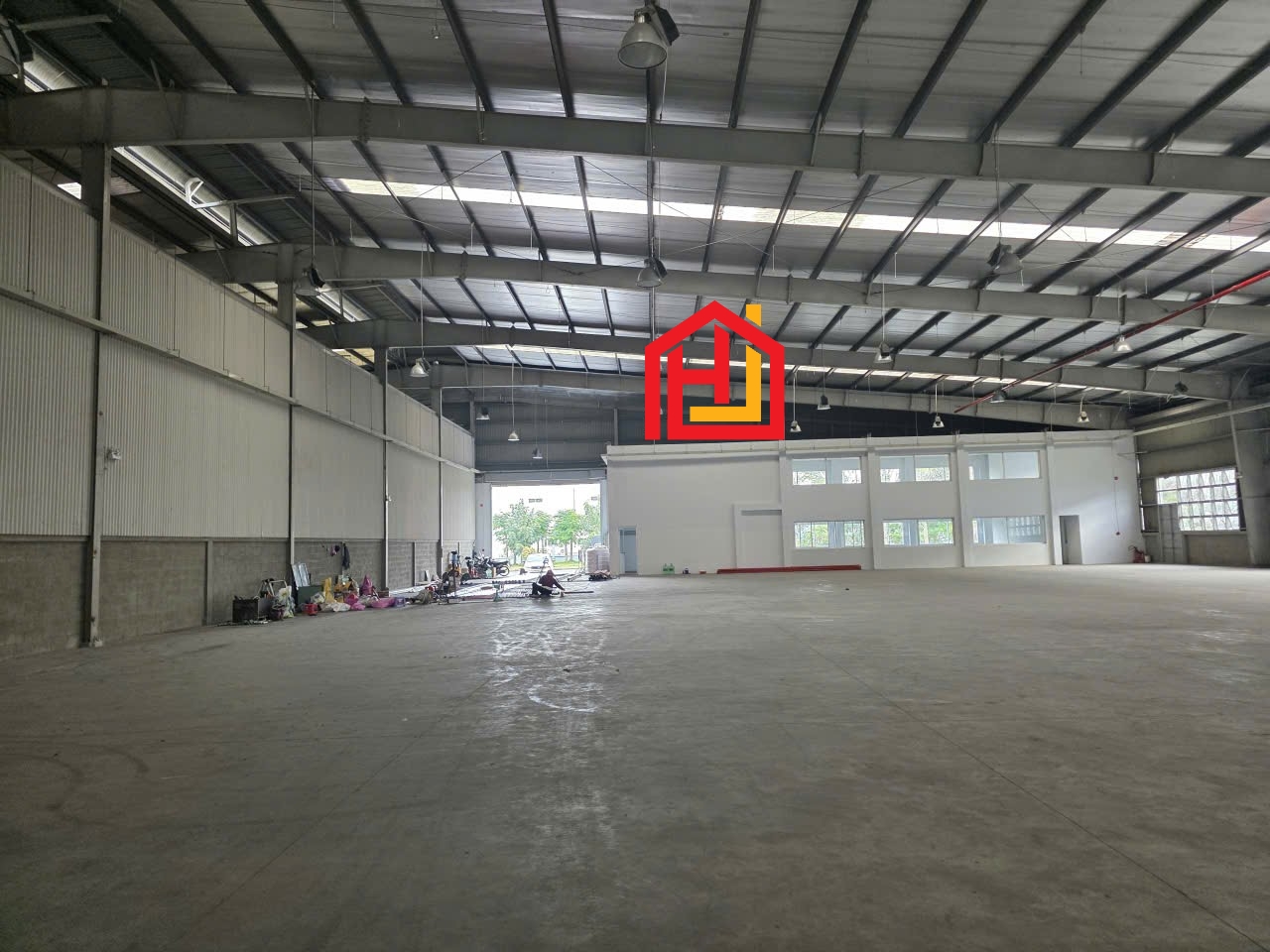 Cho thuê kho xưởng khu CN Long Hậu, Cần Guộc, Tây Ninh (Long An) - Nhà xưởng: 2.240m2 - Giá: 100 nghin/m