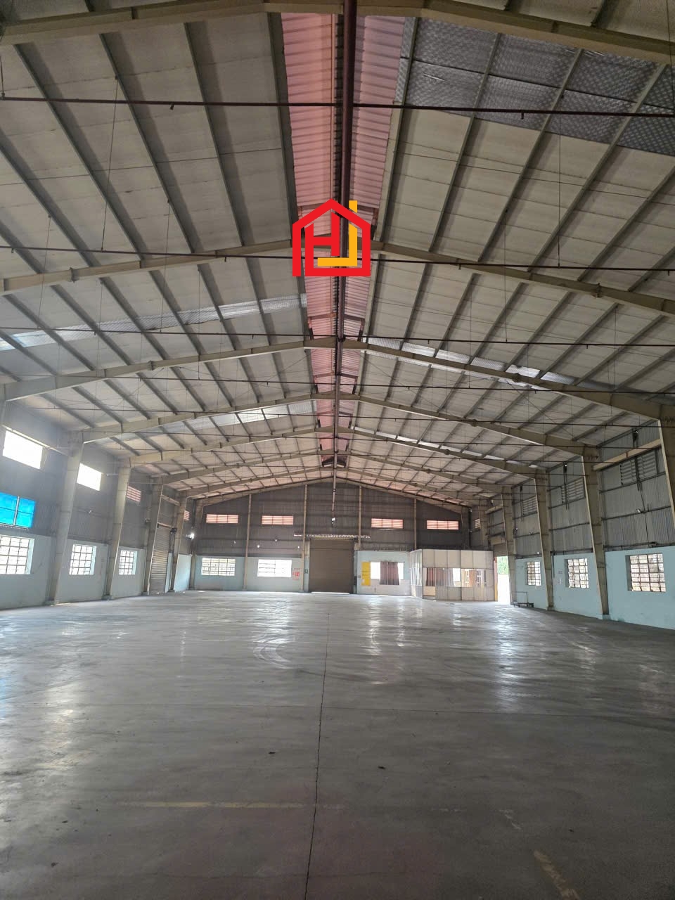 Cho thuê kho xưởng cụm CN Đức Hòa, Tây Ninh (Long An) - khuôn viên: 7.600m - Nhà xưởng: 4.000m2