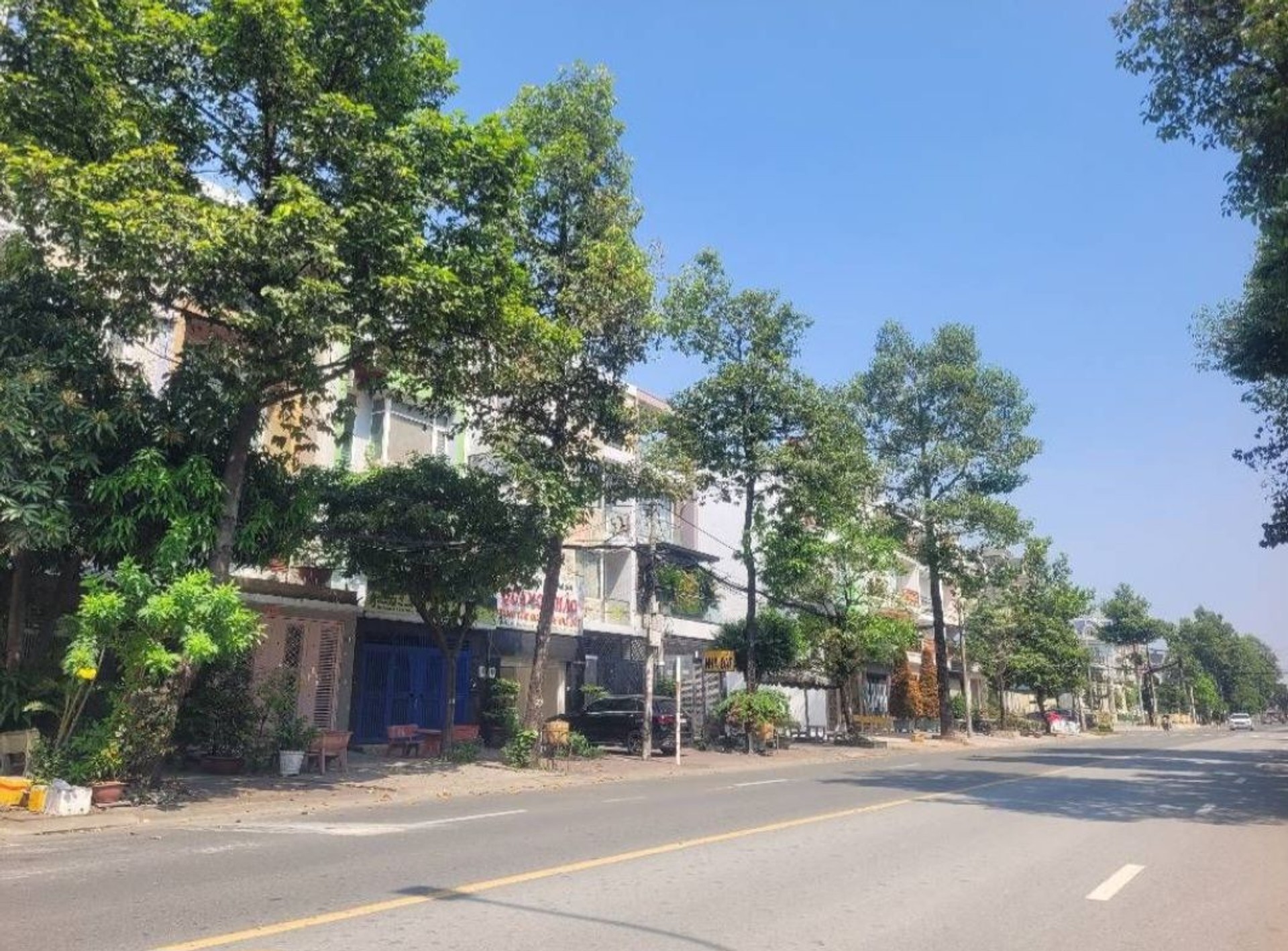 Chủ nhiệt bán nhà mặt tiền đường số 1 khu Tên Lửa Diện tích: 5 x 20