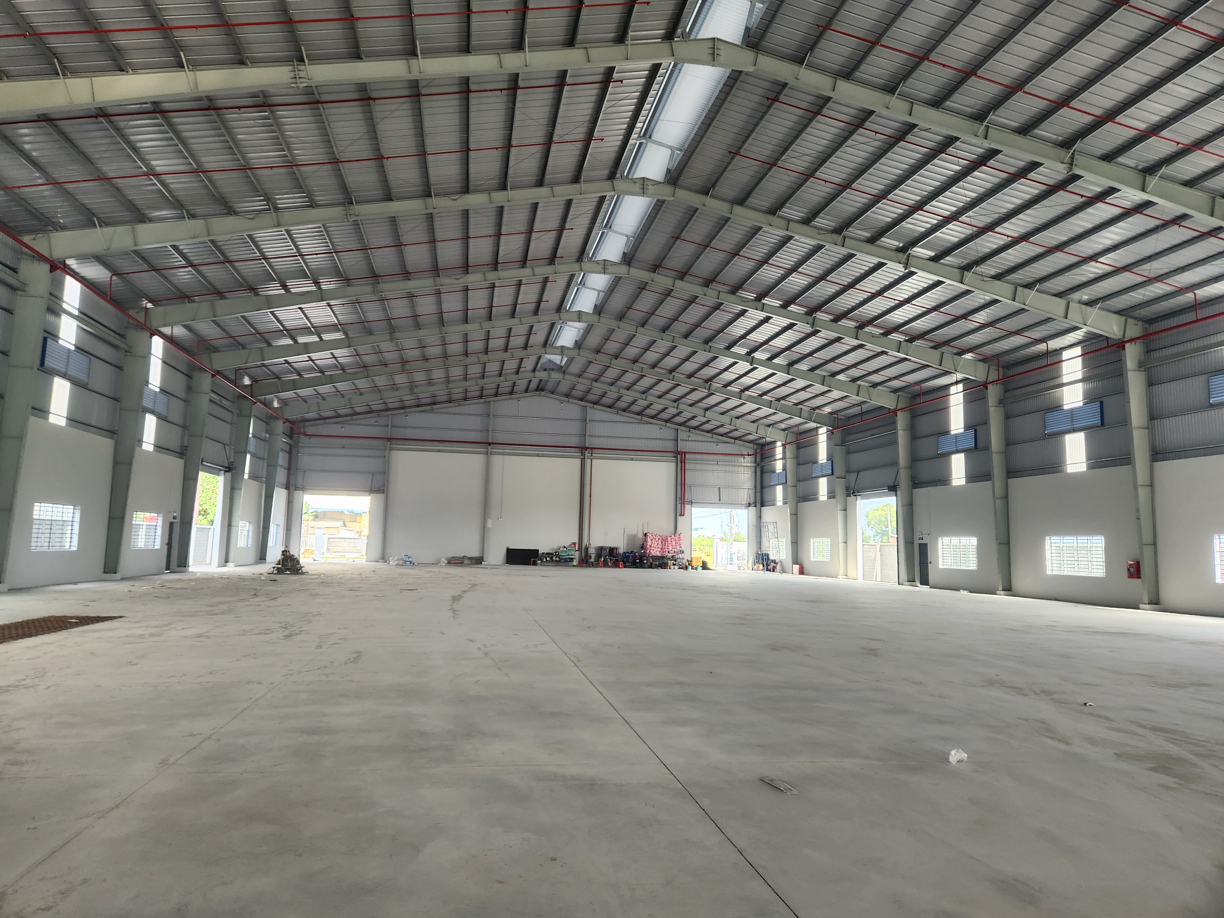 Kho xưởng cho thuê khu CN Lợi Bình Nhơn, - Diện tích: 3.000m - Giá 135 triệu/tháng
