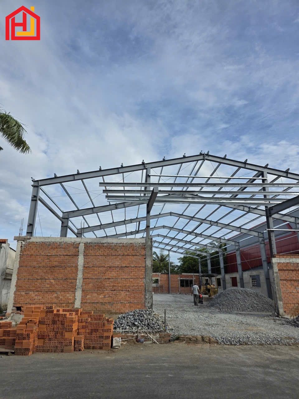 Cho thuê kho xưởng Bến Lức. Mới xây 100% -  Nhà Xưởng : 840m và 1.400m