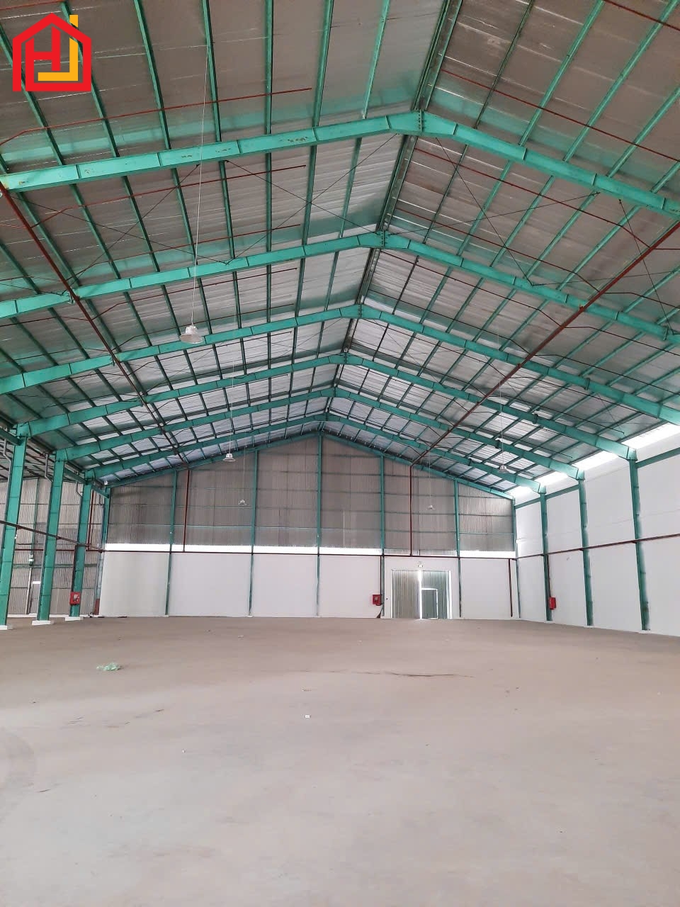 Cho thuê kho xưởng đường Hương Lộ 2. Bình Tân. - Diện tích: 8.000m