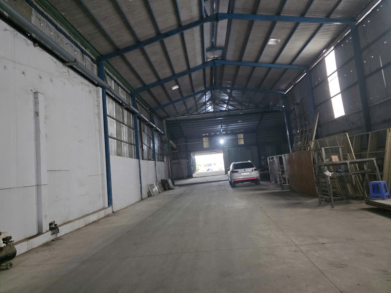 Cho thuê kho xưởng đường Quốc Lộ 50 khu CN Tân Kim. Tây Ninh ( Long An). - khuôn viên: 5.000m2 - Xưởng: 3.000m