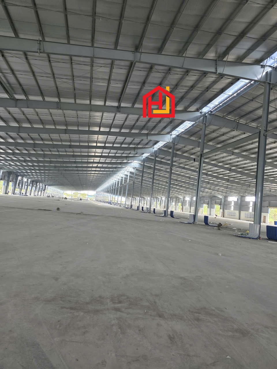 Cho thuê kho xưởng ngay trong khu CN Phước Đông Cần Đước. Tây Ninh ( Long An). - Xưởng 20.000m
