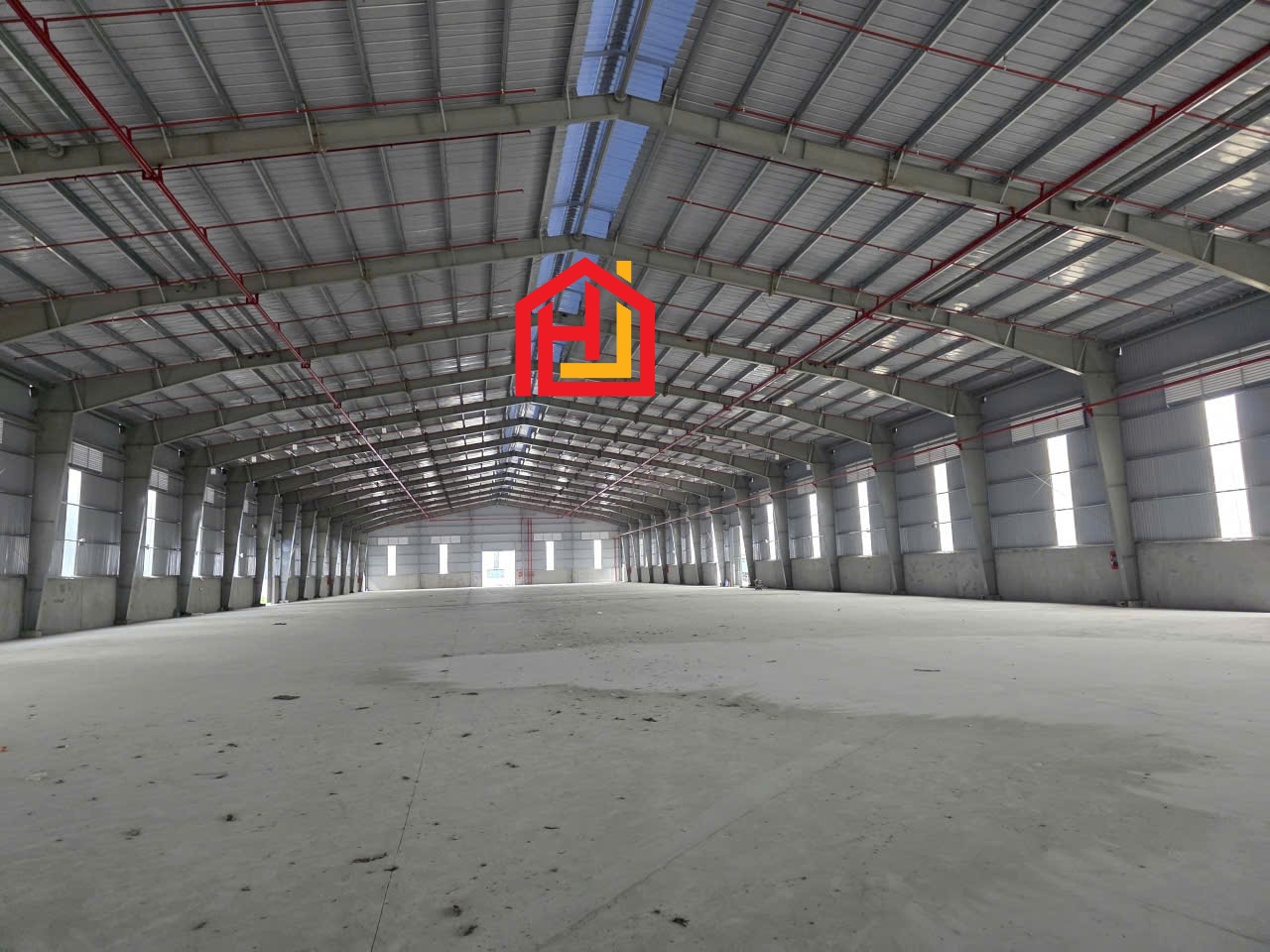 Cho thuê kho xưởng đường Quốc Lộ 50 khu CN Tân Kim. Tây Ninh ( Long An). - khuôn viên: 30.000m2 - Xưởng 5.000m và 10.000m2
