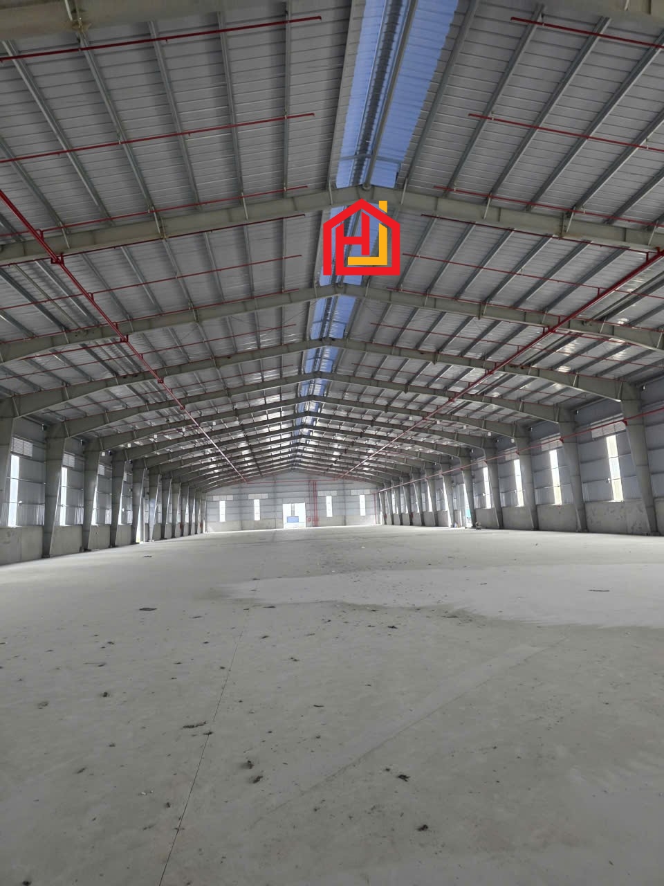 Cho thuê kho xưởng đường Quốc Lộ 50 khu CN Tân Kim. Tây Ninh ( Long An). - khuôn viên: 30.000m2 - Xưởng 5.000m và 10.000m2