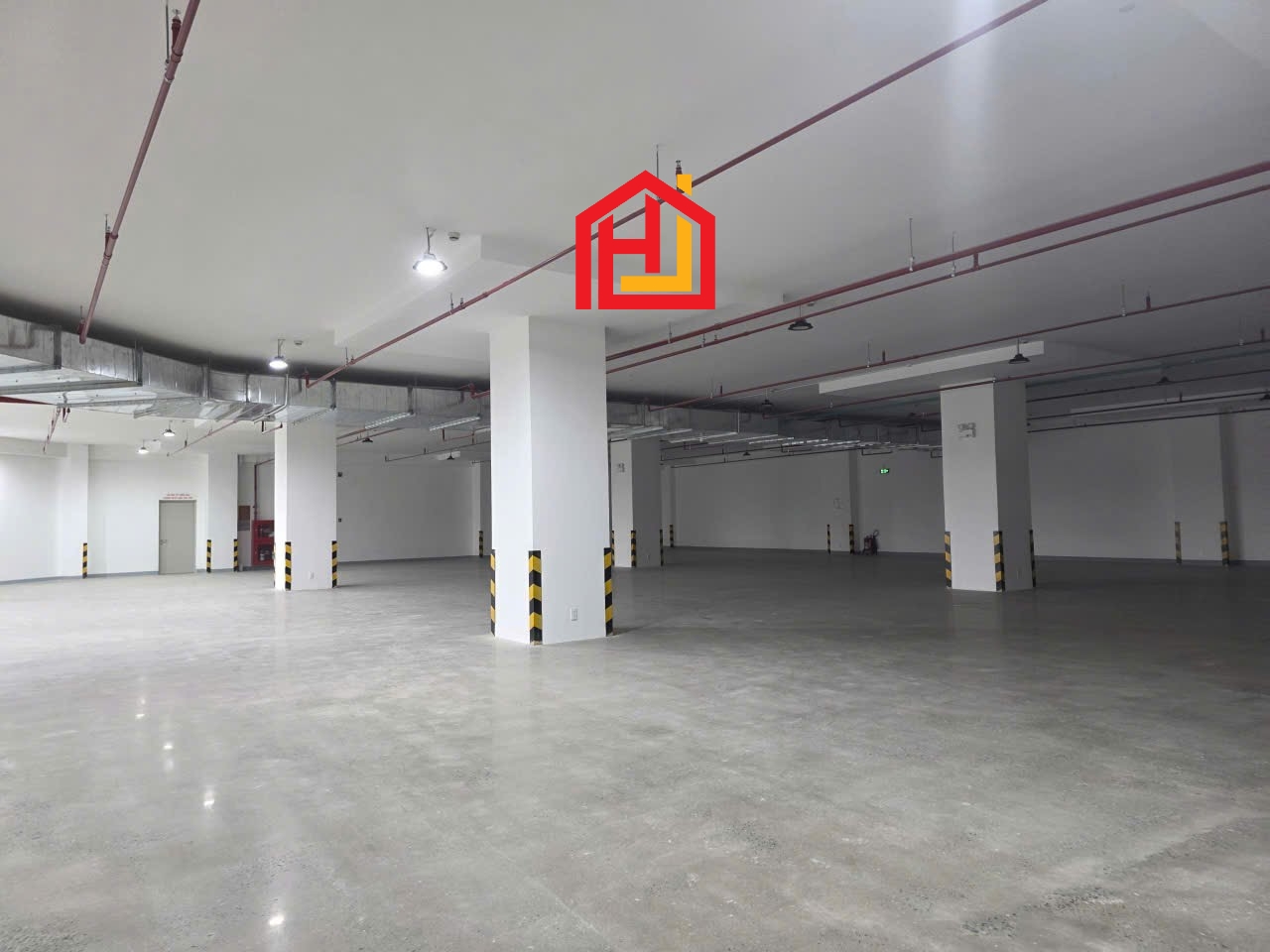Cho thuê xưởng khu CN Long Hậu, Cần Guộc, Tây Ninh (Long An) - nhà xưởng: 900m2 - Giá: 128 nghin/m