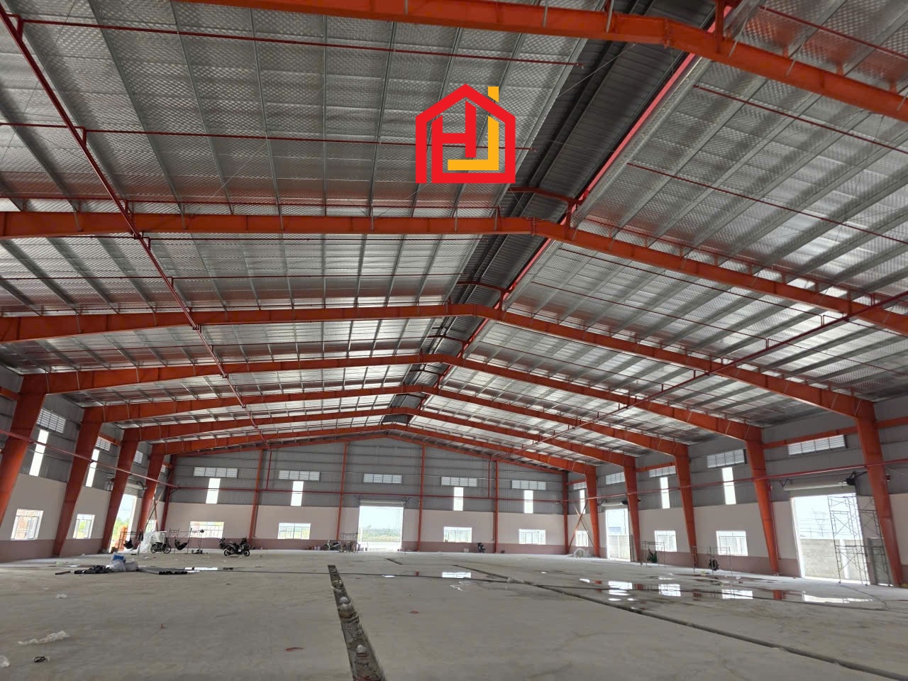 Cho thuê kho xưởng khu CN Hải Sơn, Đức Hòa. Tây Ninh (Long An) - Nhà Xưởng : 6.500m2 - Văn Phòng: 900m - Giá: 90 nghin/m xưởng