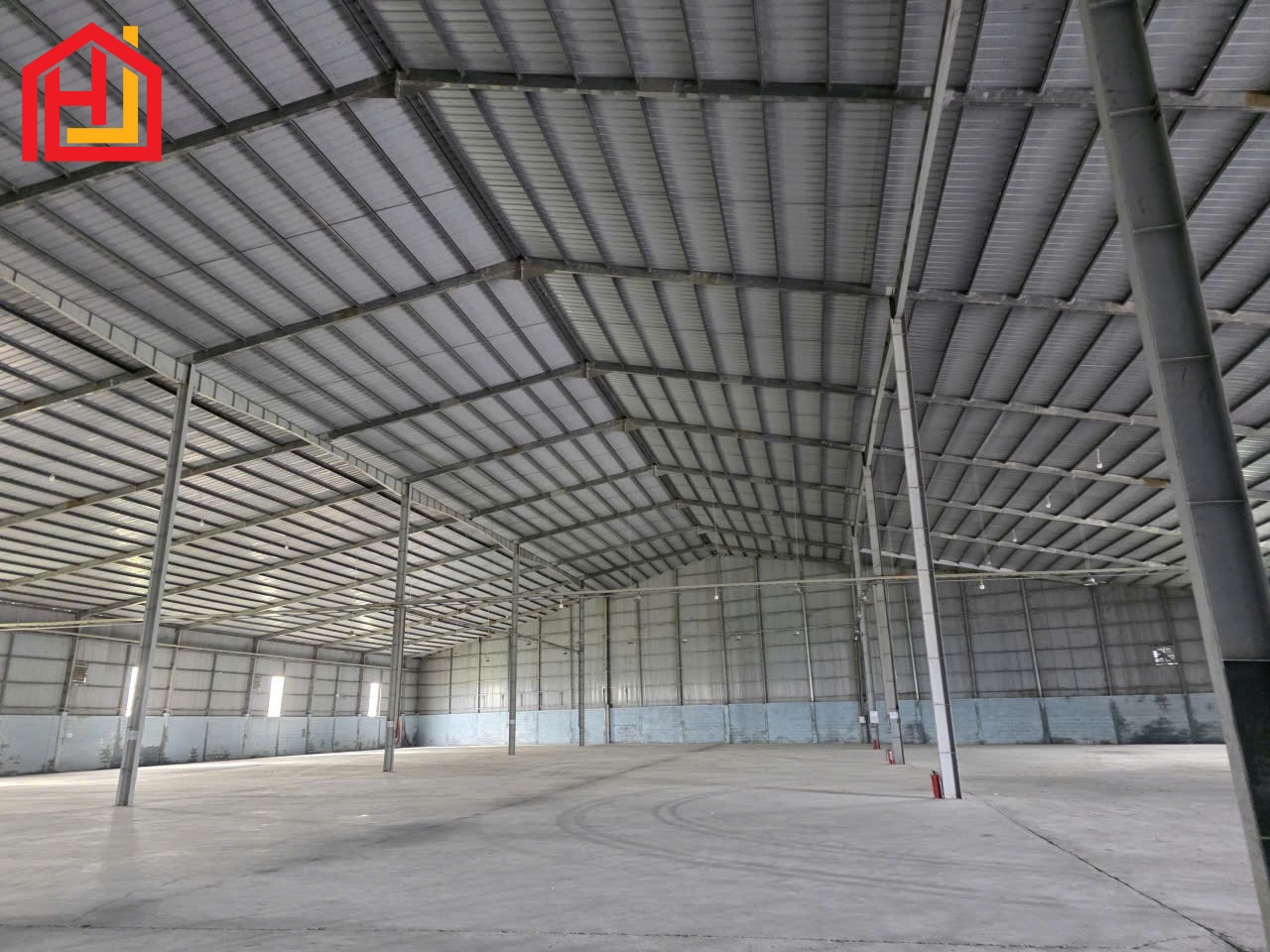  cho thuê kho xưởng ngay Tân An, Tây Ninh ( Long An) - Diện tích: 6.500m - Giá 225 triệu/tháng