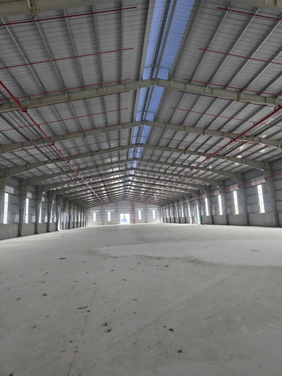 Chuyển Nhượng Xưởng trong khu CN, Đức Hòa, Tây Ninh ( Long An) - Diện tích: 15.000m, giá 120 tỷ
