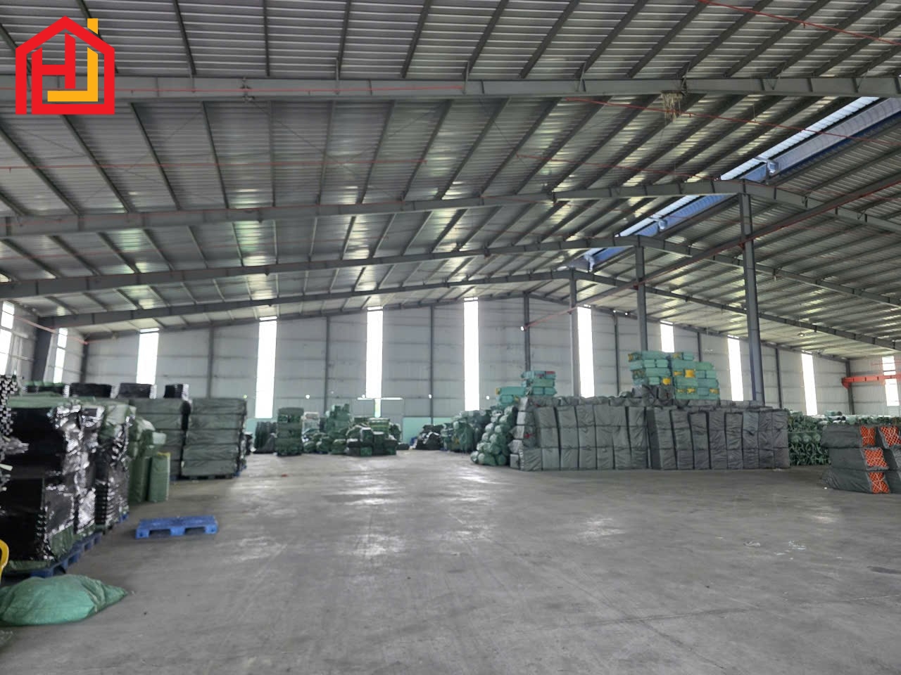 Cho thuê kho xưởng Đức Hòa - Diện tích: 4.800m - Giá 250 triệu/ tháng